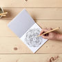 Voir la diapositive 3 : Paris Prix Livre de Coloriage 24 Pages  Adulte  15x15cm Blanc