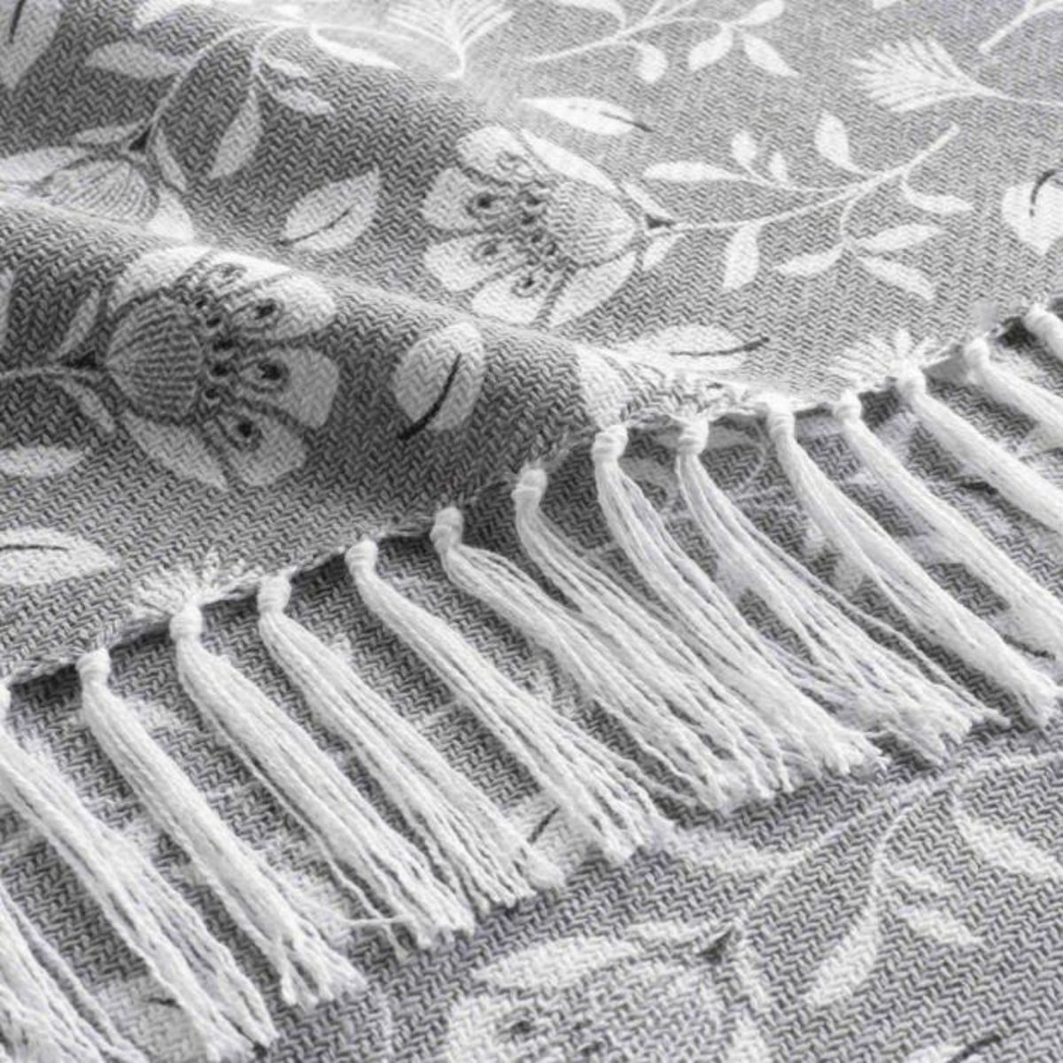 Paris Prix Plaid à Franges Imprimé  Flavie  125x150cm Gris