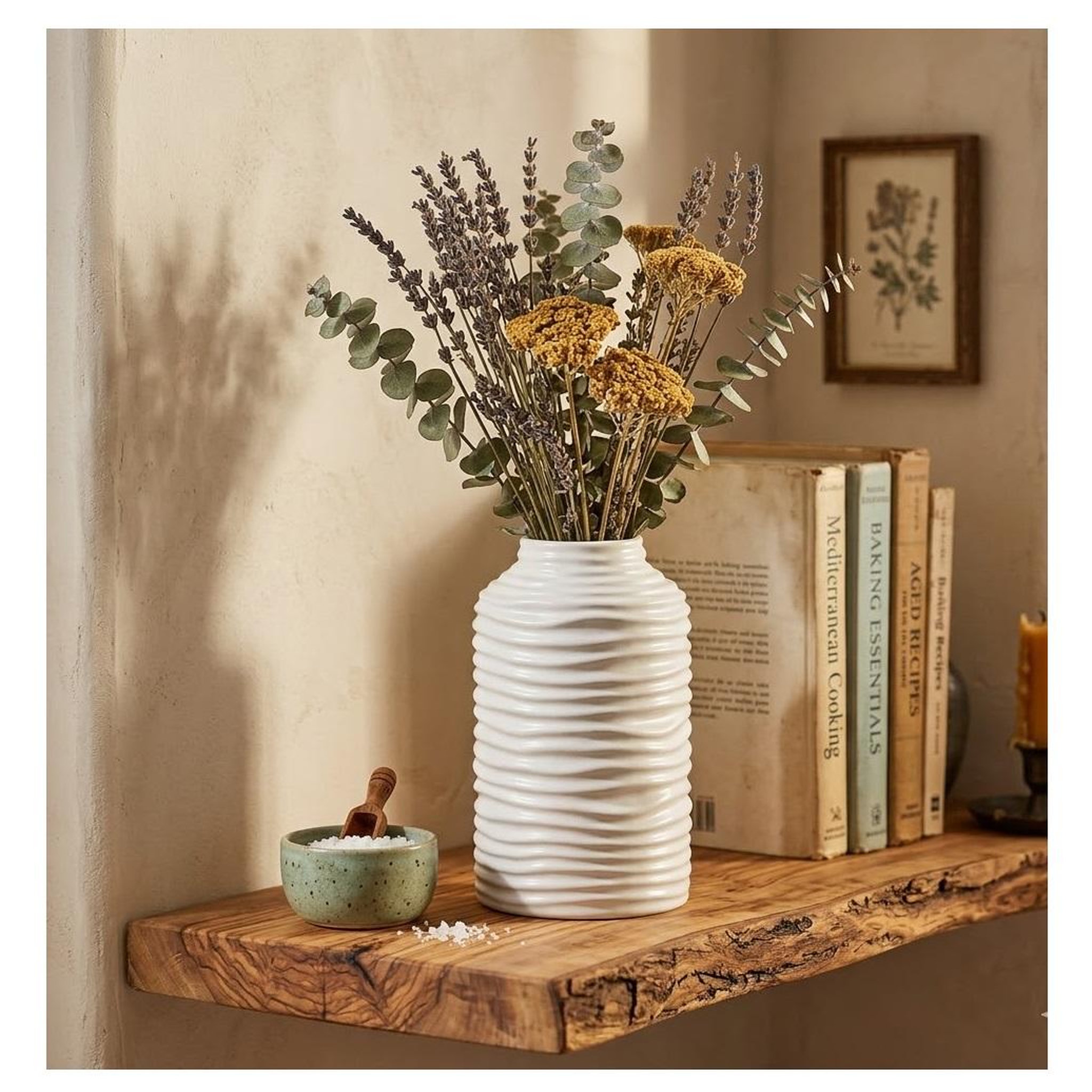 Voir la diapositive 3 : Eden Vase en céramique strié blanc design et moderne