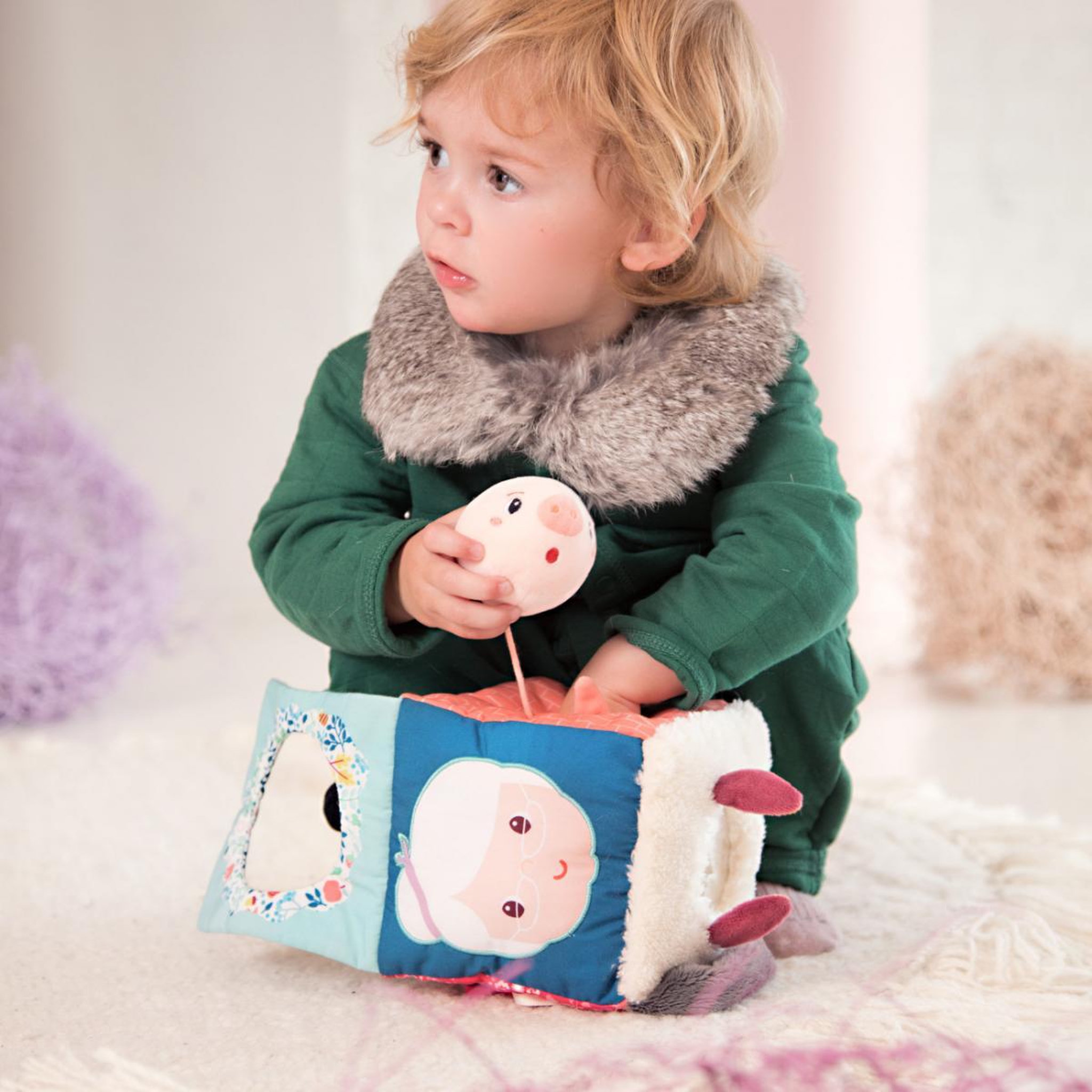 Voir la diapositive 5 : LILLIPUTIENS Cube d activite Louis le loup