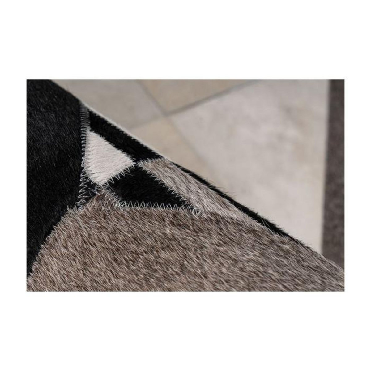 Paris Prix Tapis Fait Main en Cuir  Lavin IV  Noir & Multicolore