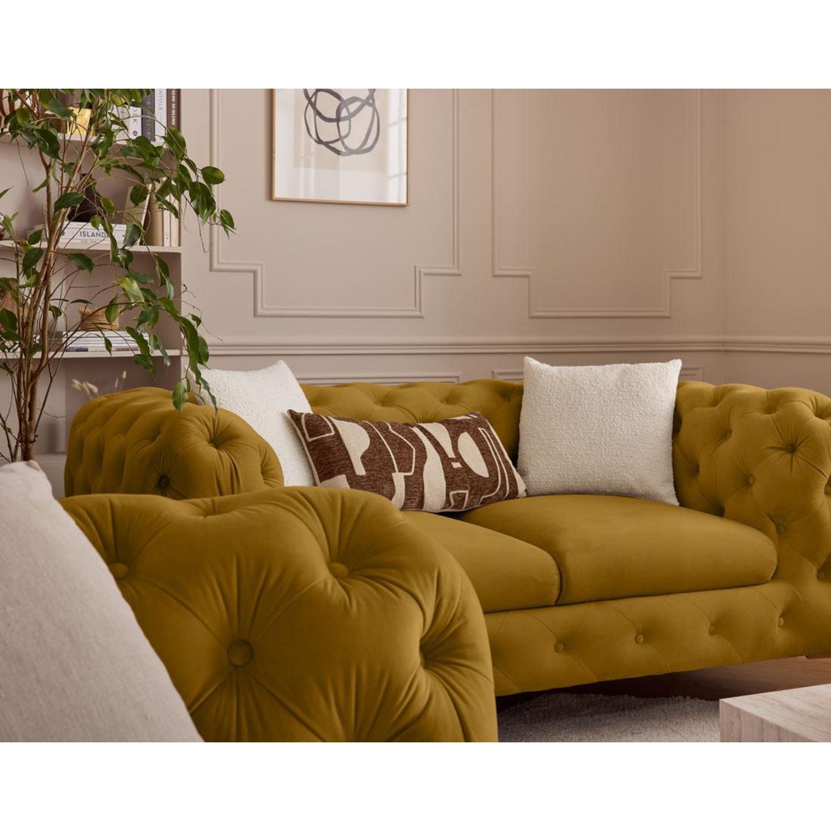 LISA DESIGN Camden - canapé 2 places chesterfield en velours - pieds en métal doré