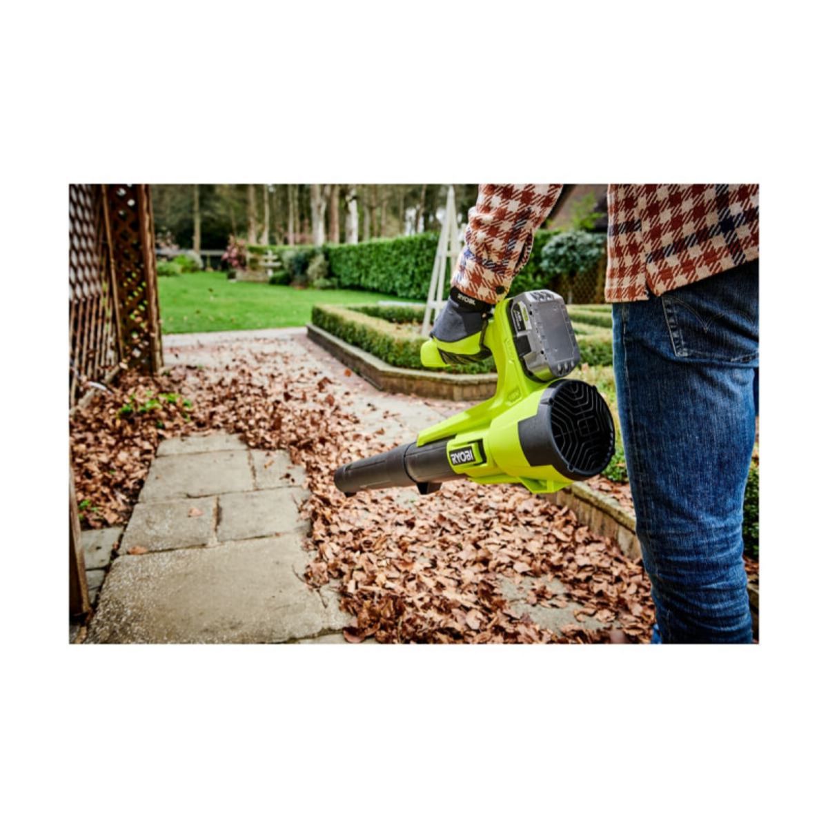 Ryobi Pack RYOBI Souffleur 18V One+ Turbo jet RY18BLA-0 - 1 Batterie 5.0Ah - 1 Chargeur rapide RC18120-150