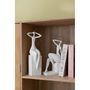 Voir la diapositive 5 : Paris Prix Statuette Femme Assise  Moderne  38cm Blanc