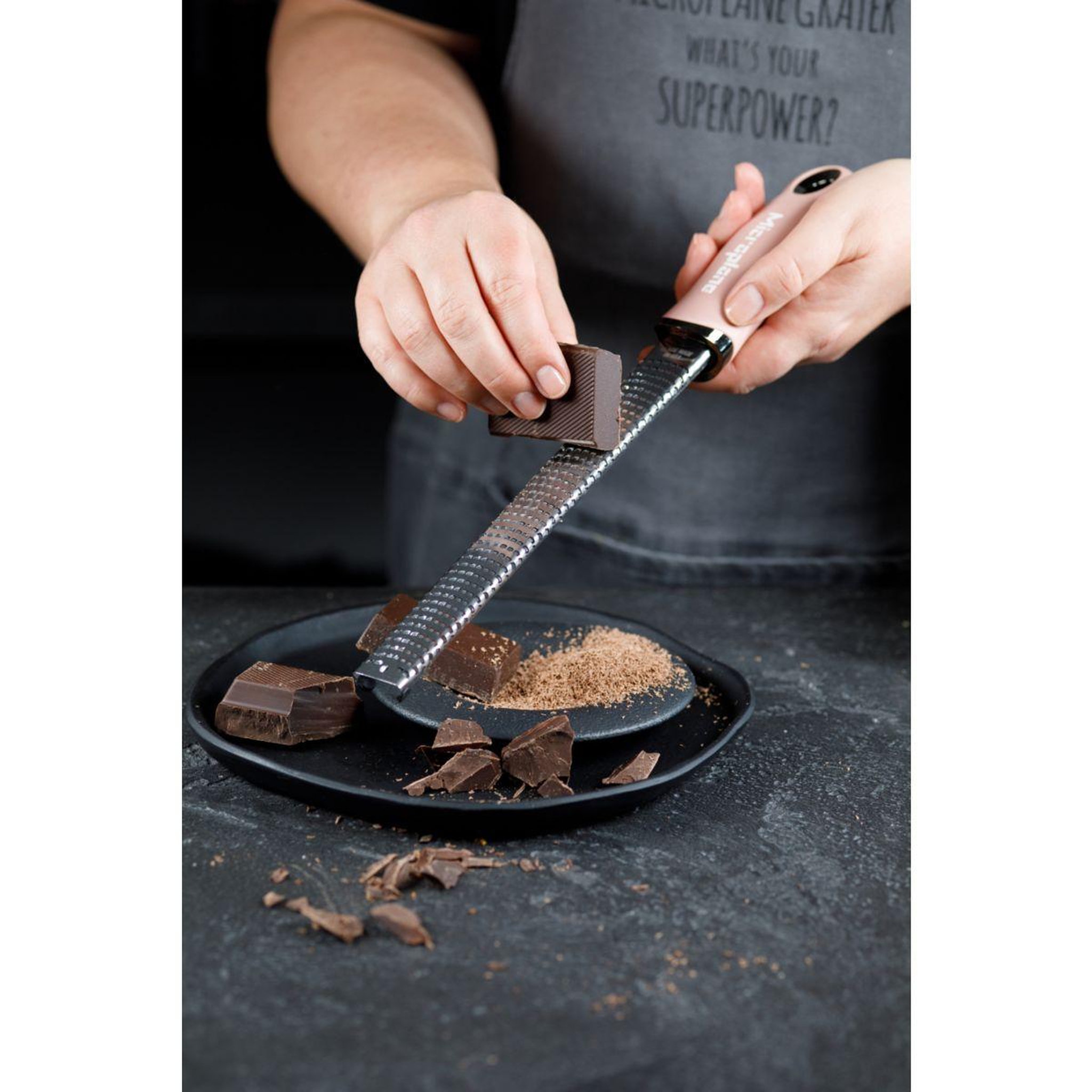 Voir la diapositive 5 : MICROPLANE Zesteur premium bouton de  rose