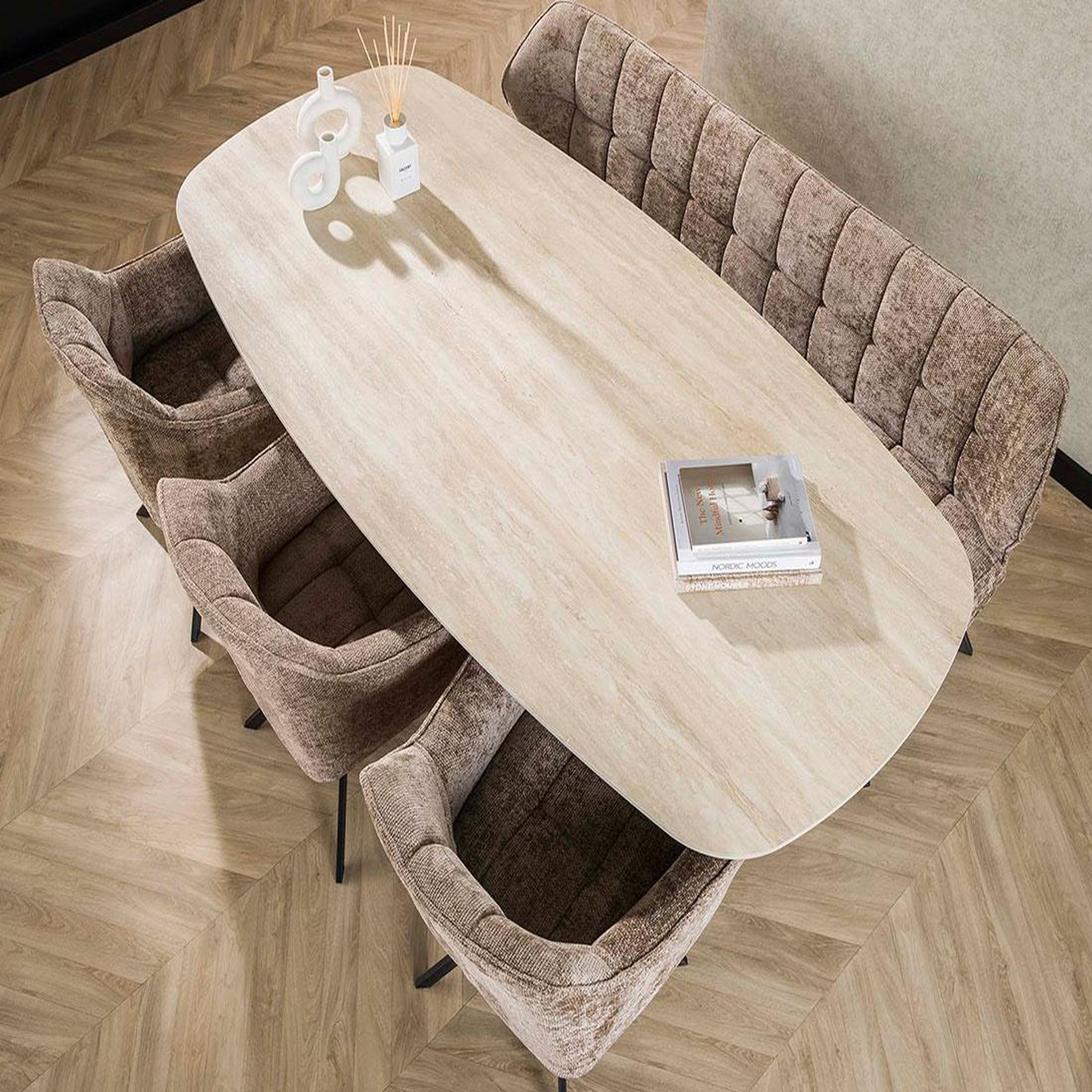 Voir la diapositive 3 : BEST MOBILIER Ruben - table à manger - plateau en céramique 3d effet travertin - pieds en acier - 6 à 8 personnes