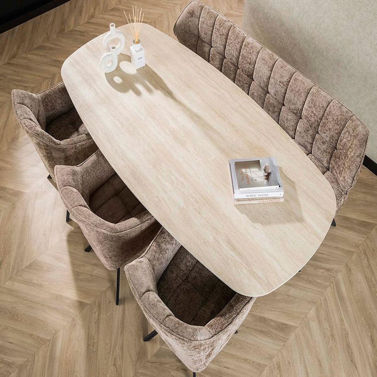 LISA DESIGN Ruben - table à manger - plateau en céramique 3d effet travertin - pieds en acier - 6 à 8 personnes