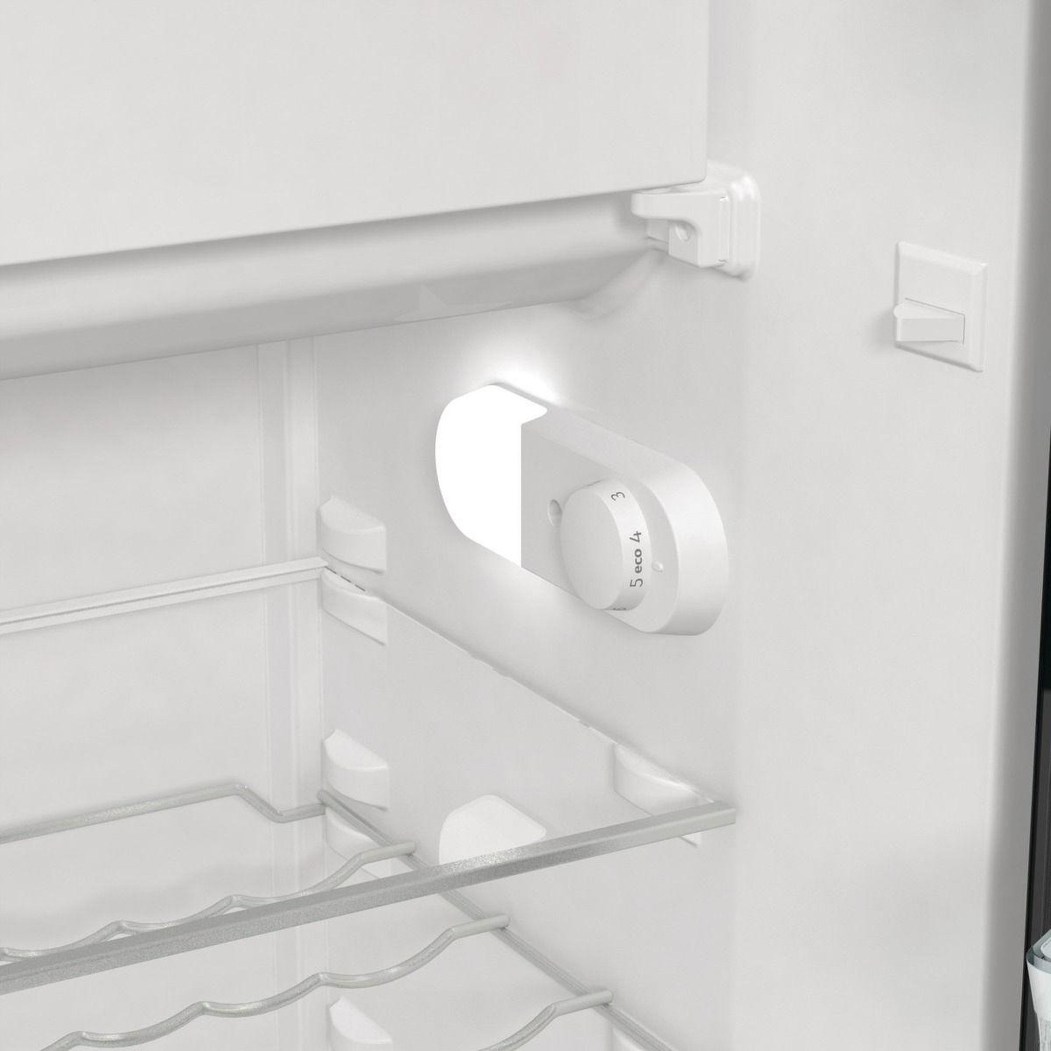 Voir la diapositive 4 : GORENJE Réfrigérateur 1 porte OBRB615DBK