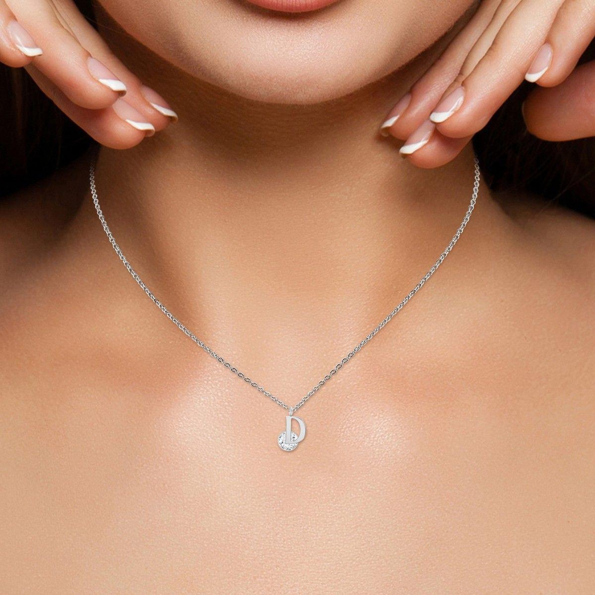 Voir la diapositive 2 : SC CRYSTAL Collier alphabet lettre D SC Crystal orné d'un Zirconium