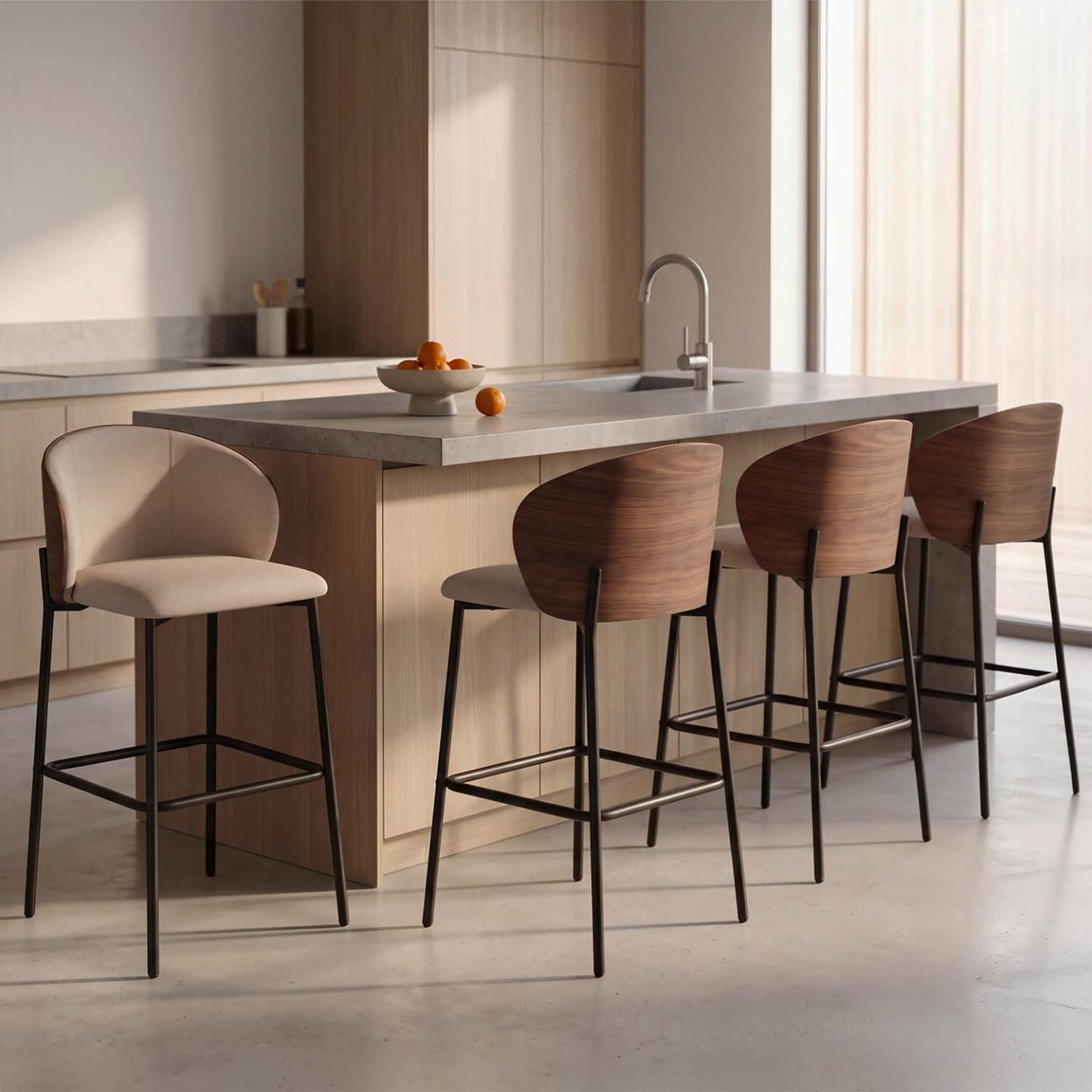 Voir la diapositive 2 : ID MARKET Lot de 4 tabourets de bar PENNY en tissu taupe, dossier effet noyer et pieds en métal noir
