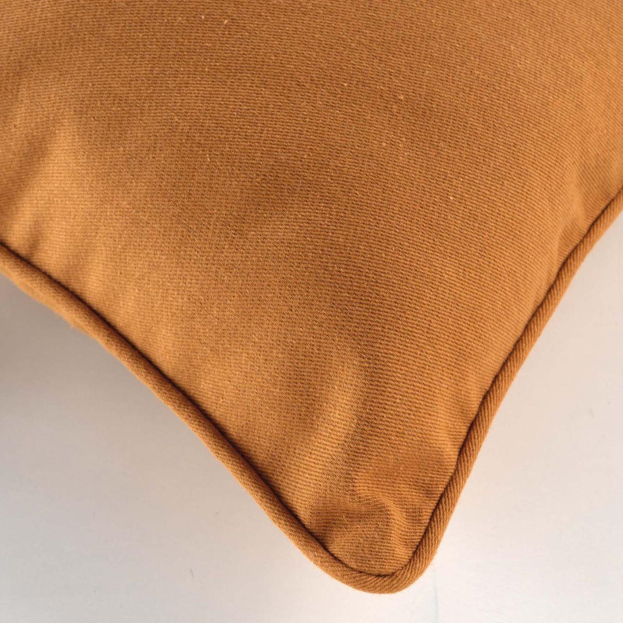 Voir la diapositive 3 : Douceur d'Intérieur Housse de coussin  twily  40x40cm camel
