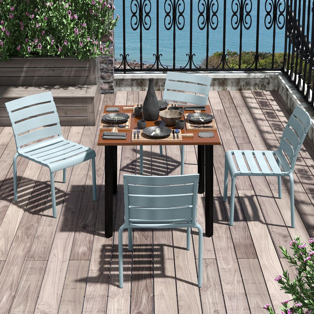 OUTSUNNY Lot de 4 chaises de jardin empilables avec assise et dossier à lattes gris