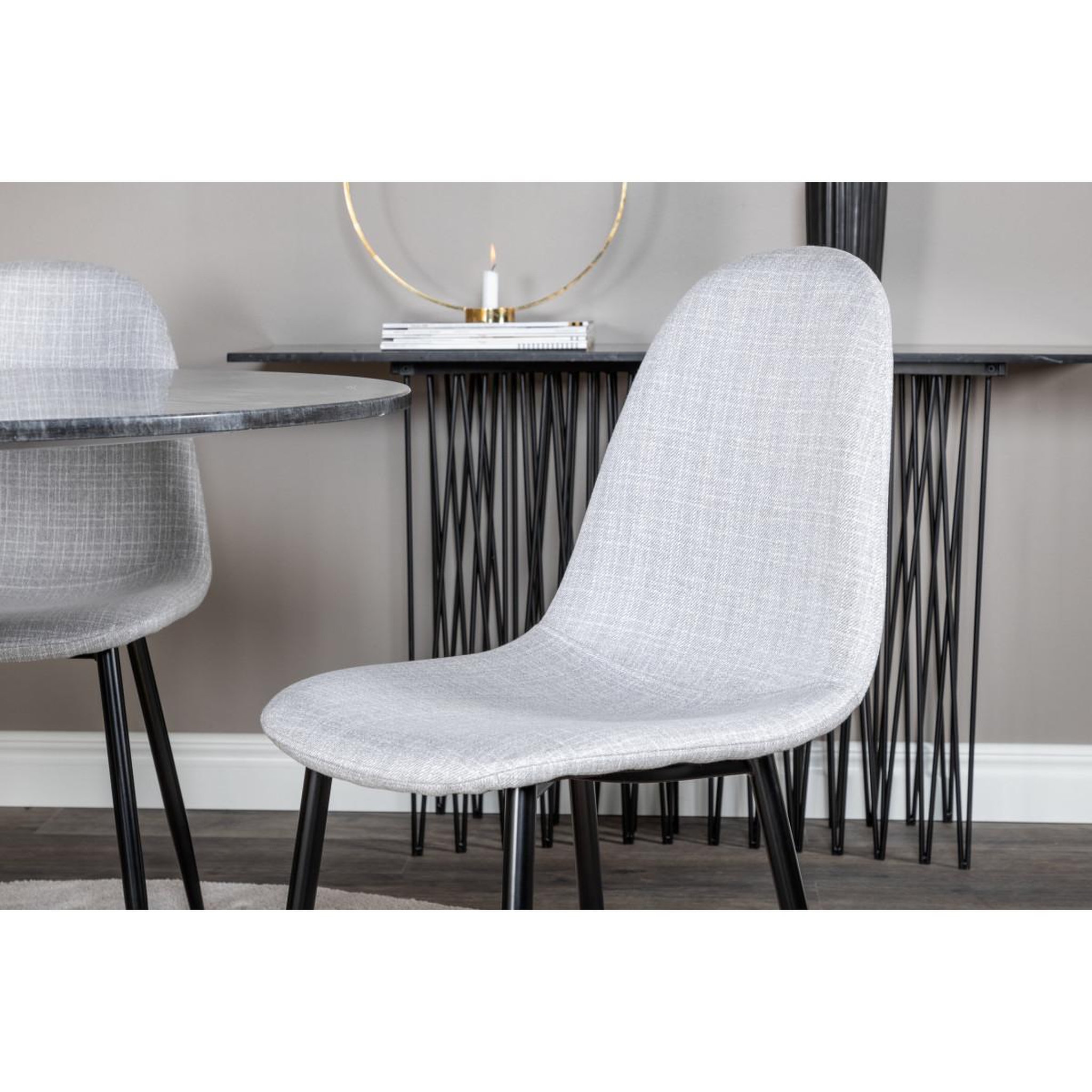 Voir la diapositive 5 : Paris Prix Ensemble Table à Manger & 4 Chaises  Estelle II & Polar I  106cm Gris Foncé & Gris