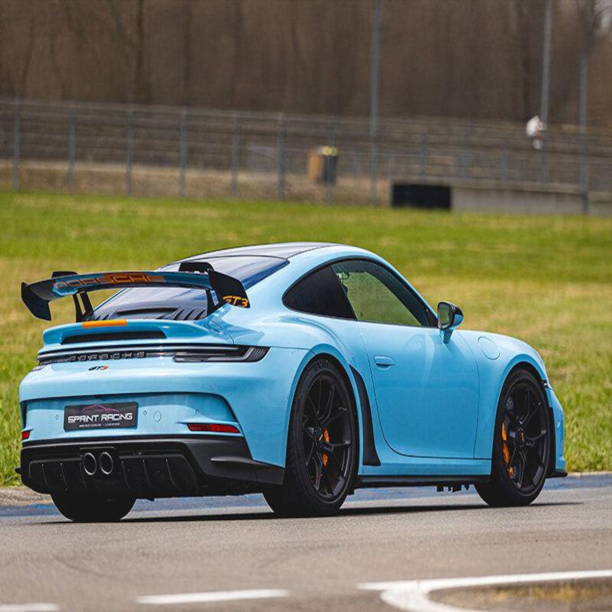 Smartbox Stage de pilotage : 2 tours sur le circuit compétition de Nogaro en Porsche 992 GT3 - Coffret Cadeau Sport & Aventure