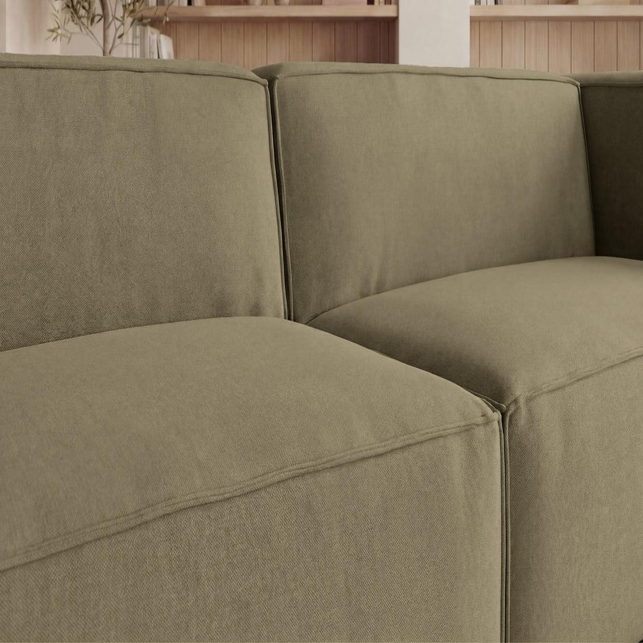 Voir la diapositive 4 : CASANOVA PARIS Basil - canapé droit tissu lisse 3 places