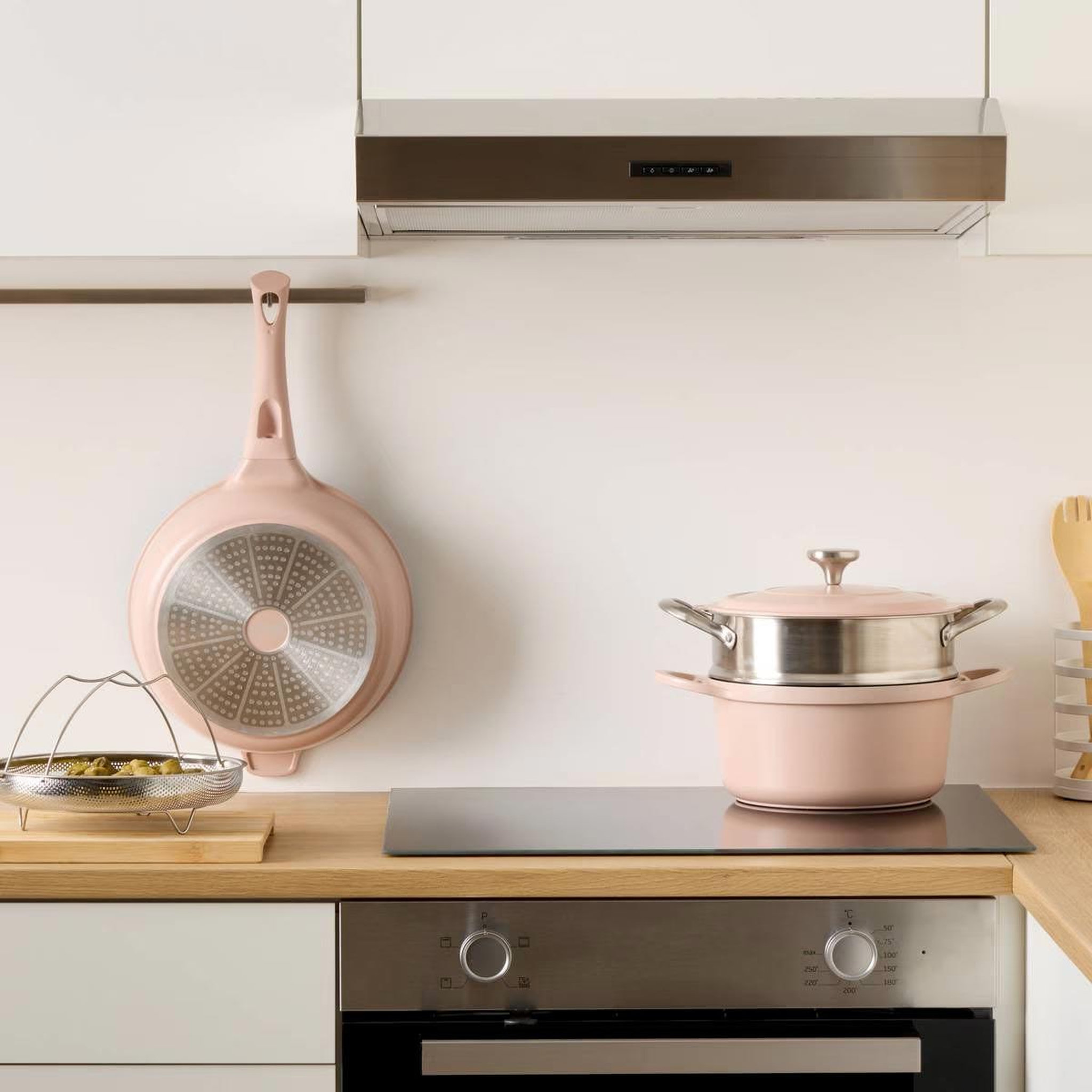 Voir la diapositive 5 : FIVE Cocotte avec panier vapeur  kirk  24cm rose