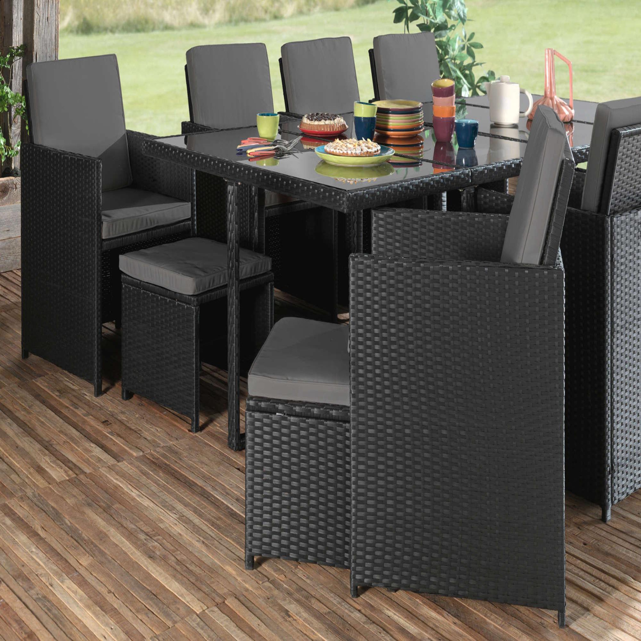 Voir la diapositive 2 : BEST MOBILIER Fira - salon de jardin encastrable 12 places - en résine tressée - noir avec coussins gris + housse de protection