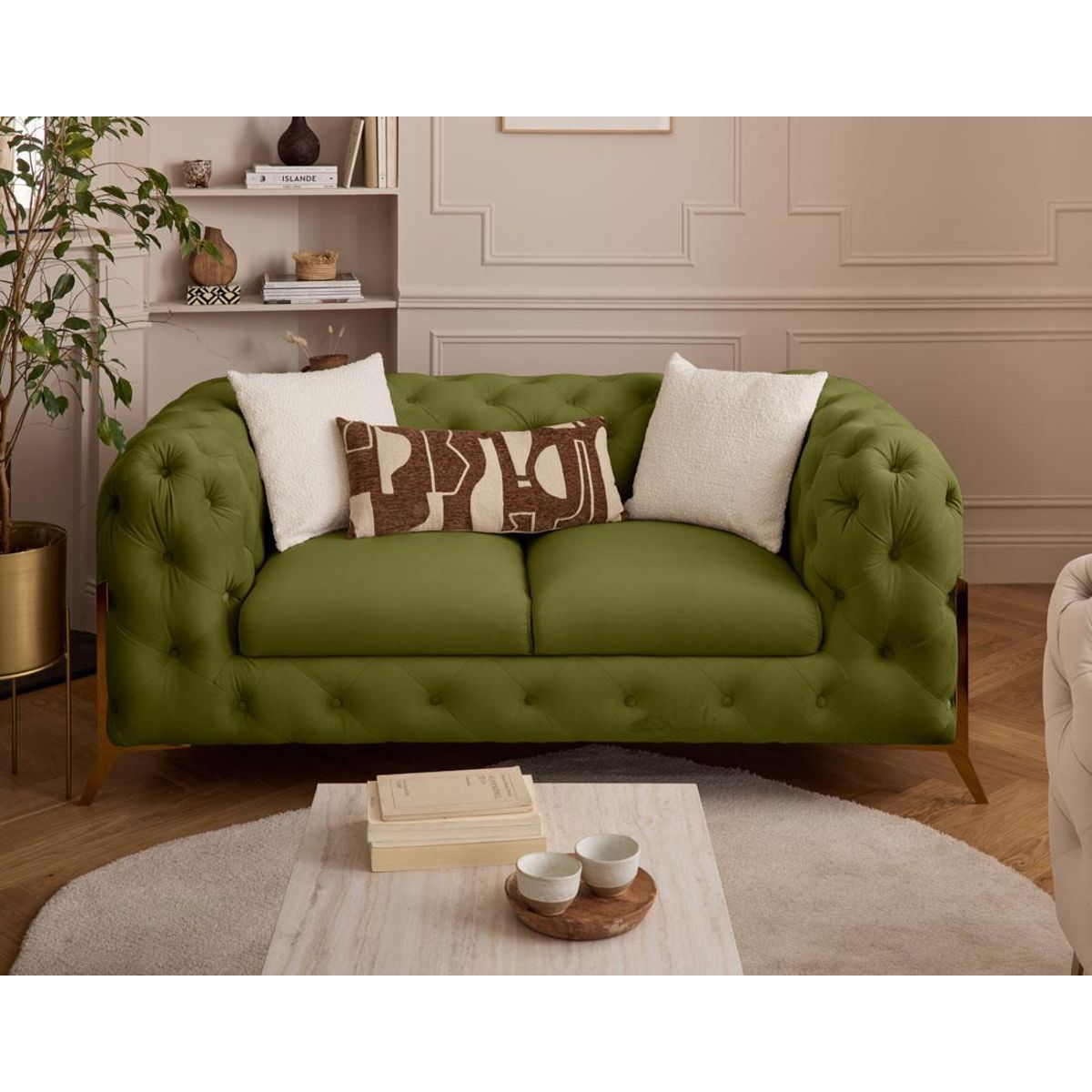 LISA DESIGN Camden - canapé 2 places chesterfield en velours - pieds en métal doré