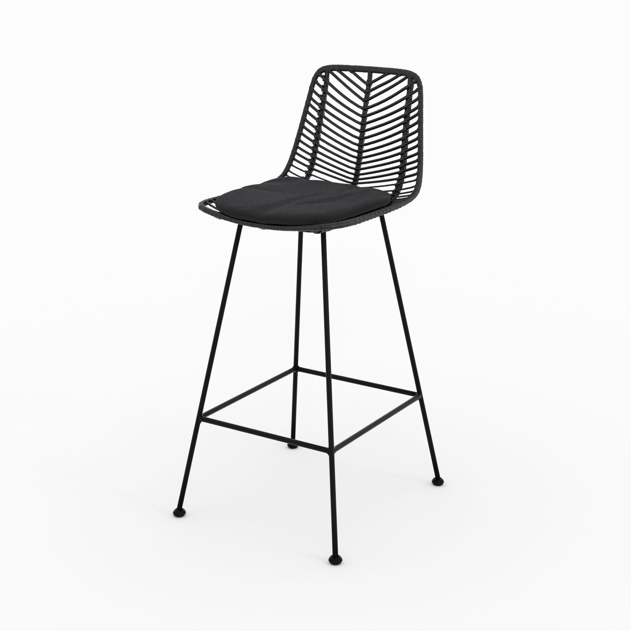 Voir la diapositive 6 : MAISON PAVANE Lot de 2 chaises pour îlot central 66 cm en rotin noir-tamara