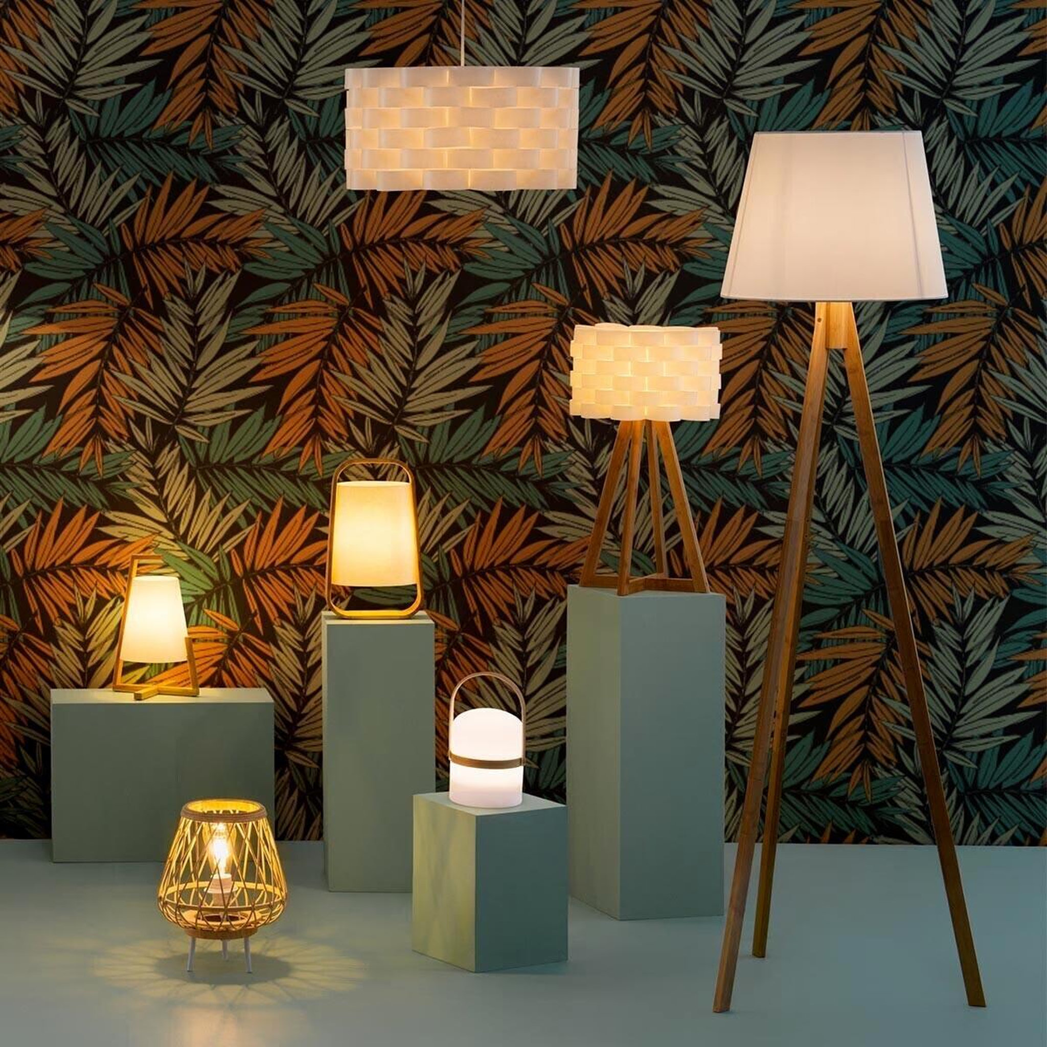 Voir la diapositive 5 : ATMOSPHERA Lampe nomade avec anse  baladeuse  26cm blanc