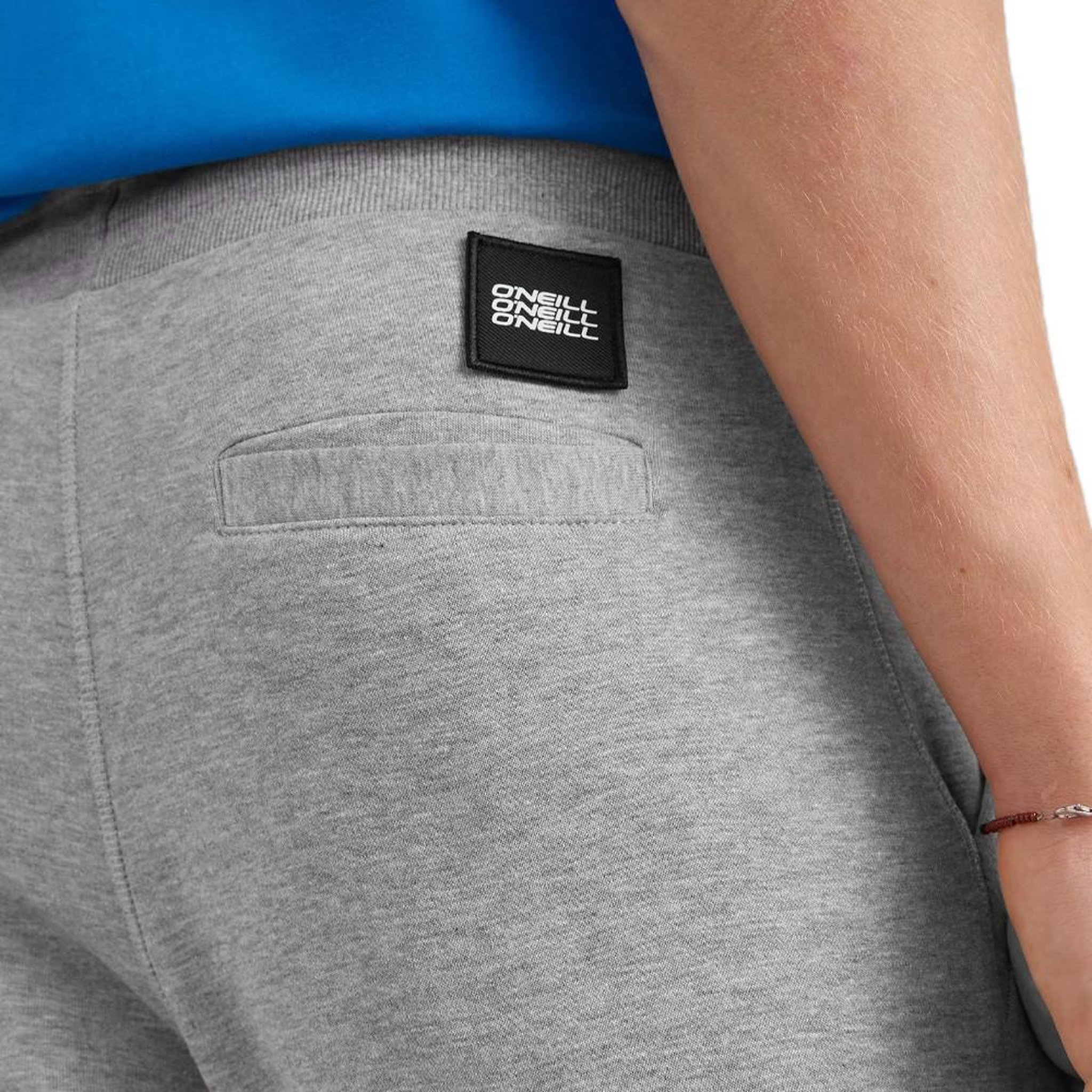 Voir la diapositive 4 : O'NEILL Jogging  Homme O'Neill 701
