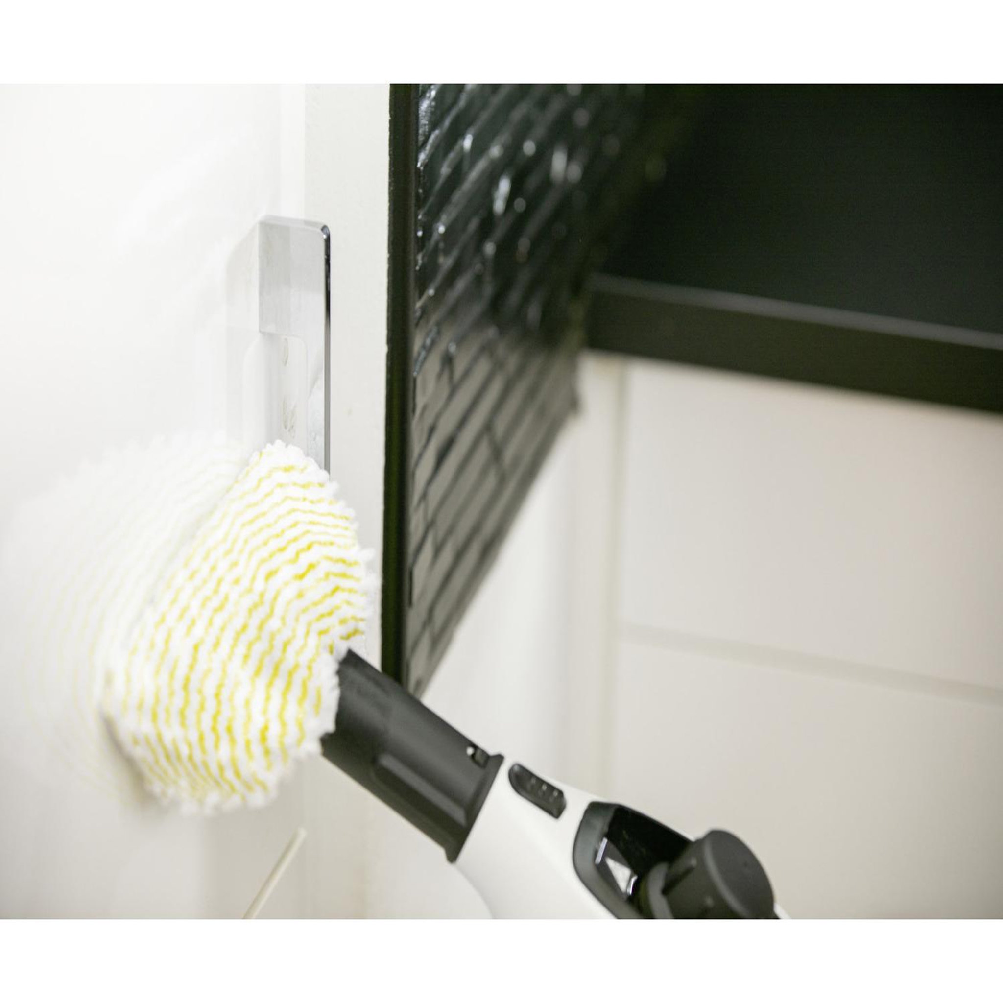 Voir la diapositive 3 : KARCHER Nettoyeur vapeur Kärcher SC 1 1200 W Noir et Blanc