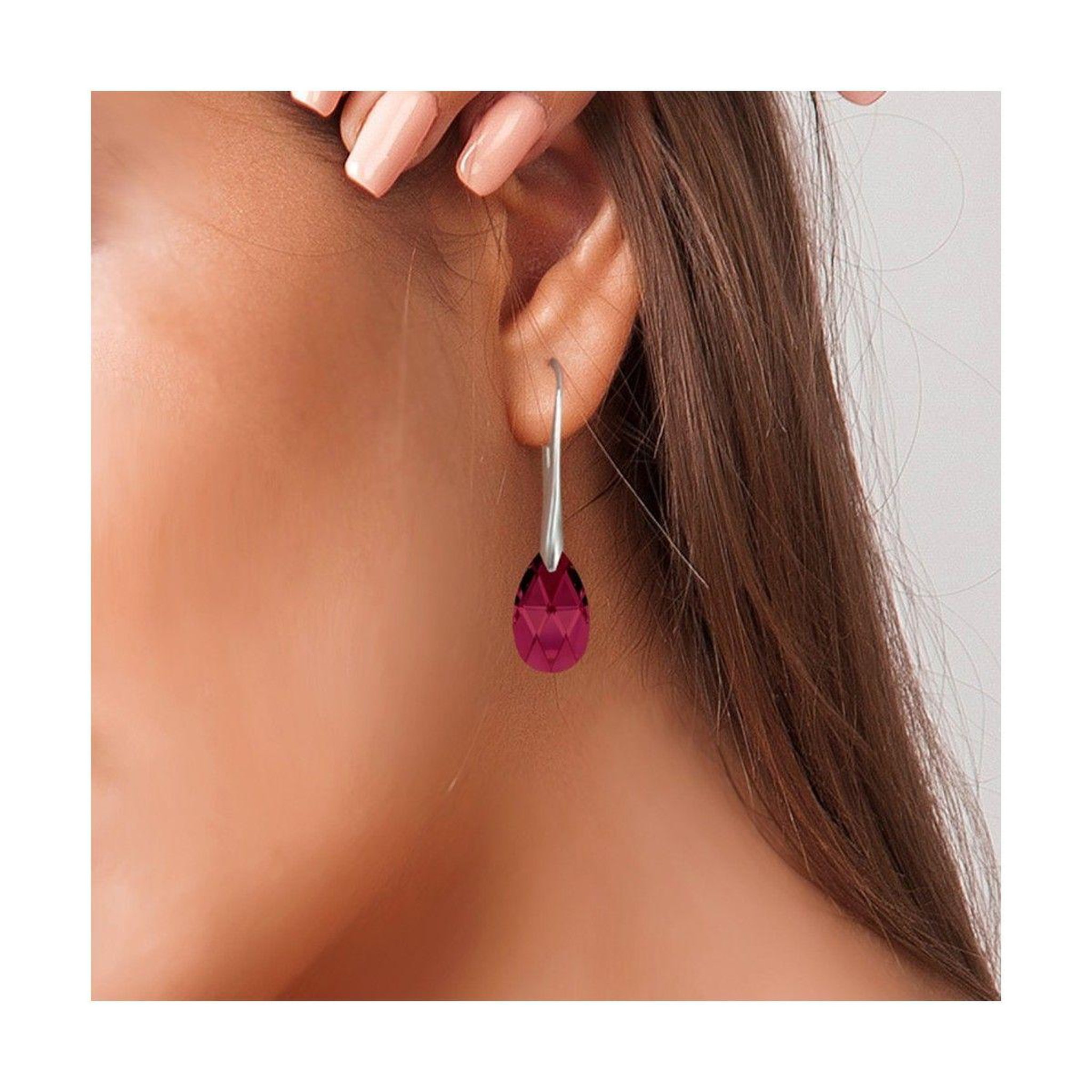 Voir la diapositive 2 : SC CRYSTAL Boucles d'oreilles SC Crystal ornées de Cristaux scintillants