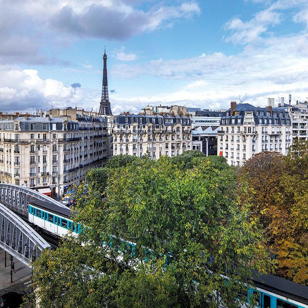 Smartbox Séjour exclusif en duo avec vue sur la Tour Eiffel - Coffret Cadeau Séjour