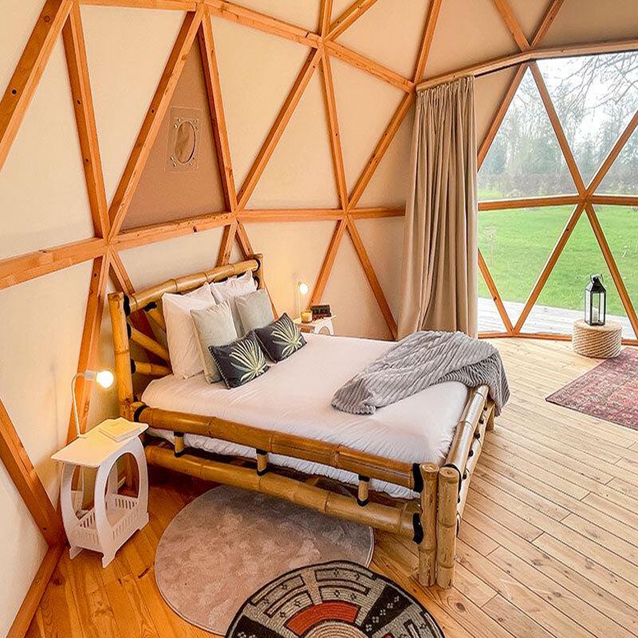 Voir la diapositive 3 : Smartbox 2 jours insolites en dôme avec accès à l'espace détente près de provins - coffret cadeau séjour