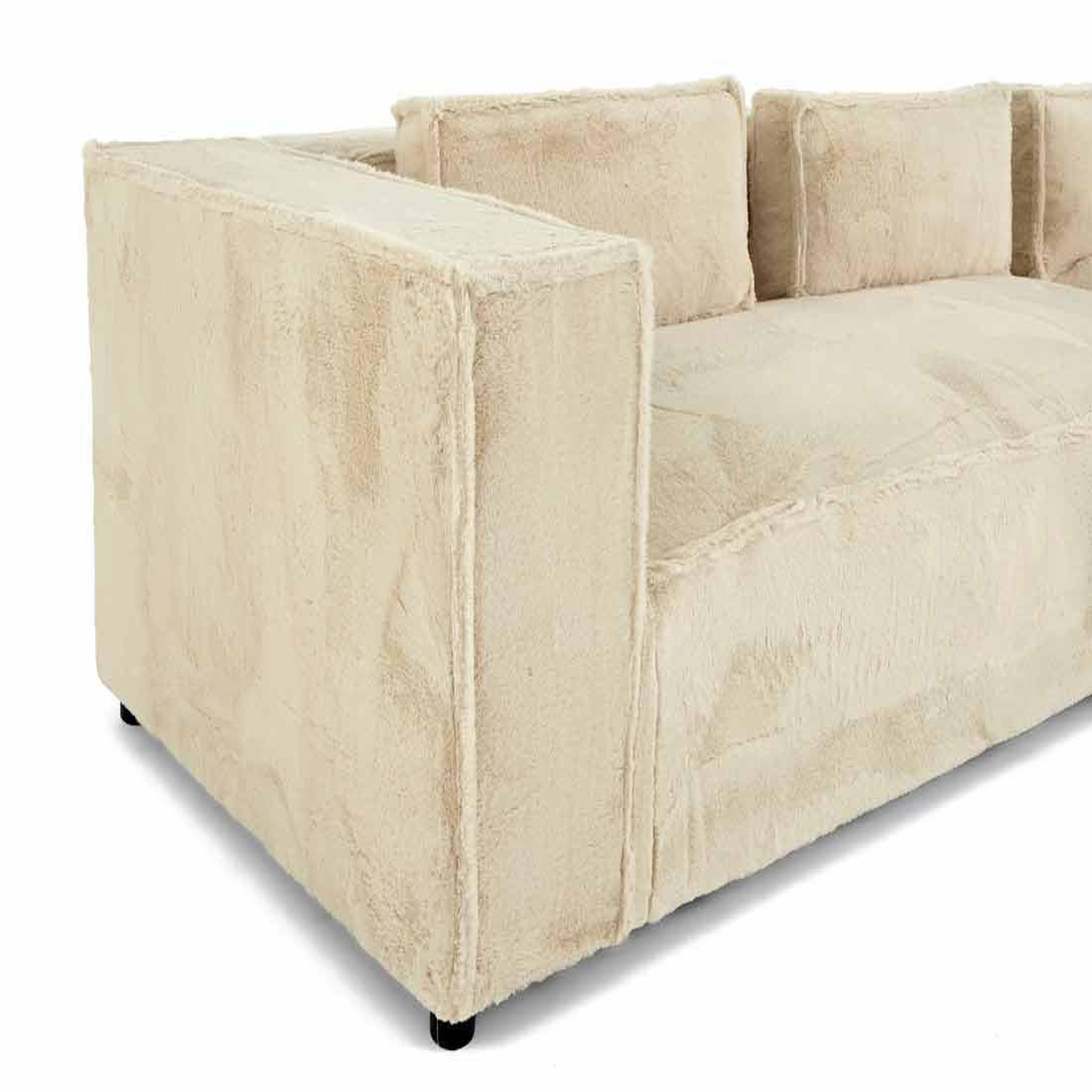 Voir la diapositive 5 : LISA DESIGN Stella - canapé d'angle droit - 4 places - en fausse fourrure