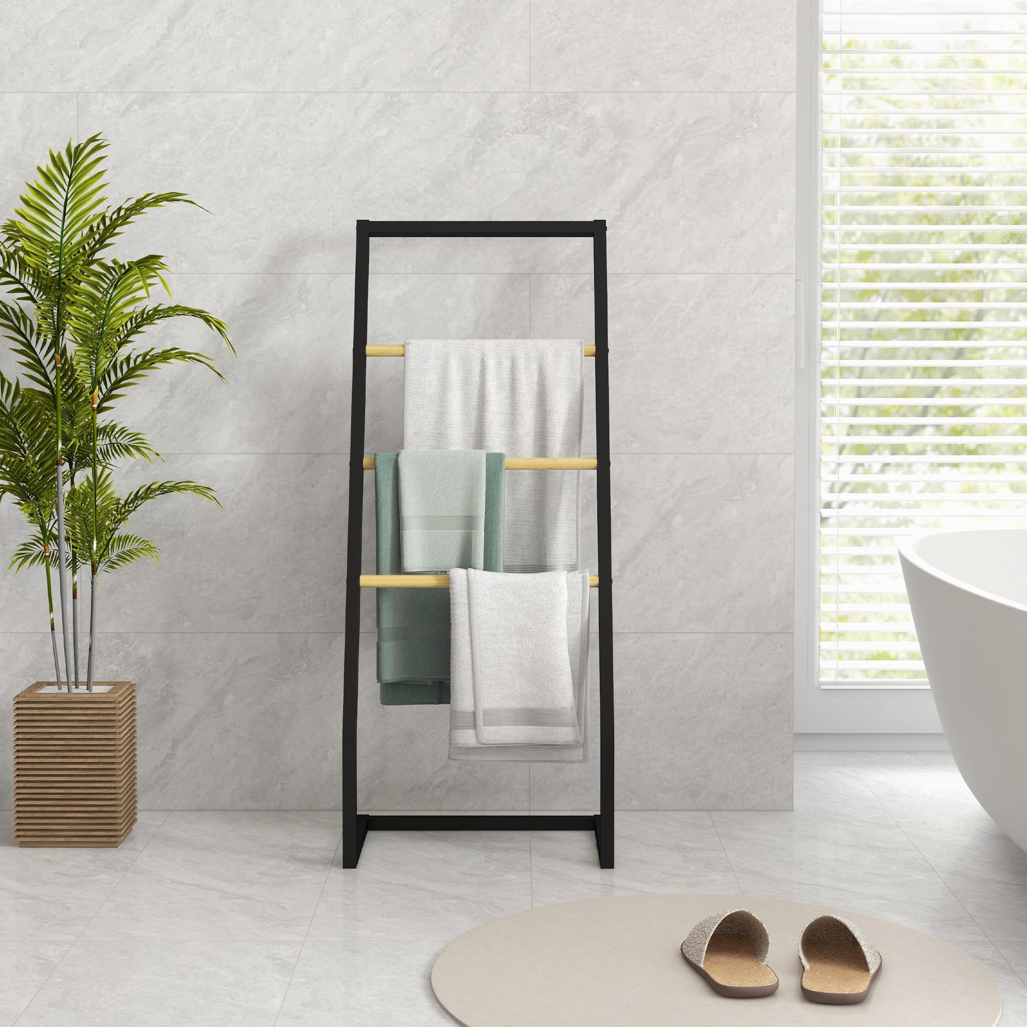Voir la diapositive 6 : HOMCOM Porte-serviettes sur pieds en bambou et acier avec 4 barres support 40,5l x 28l x 98h cm - noir et naturel