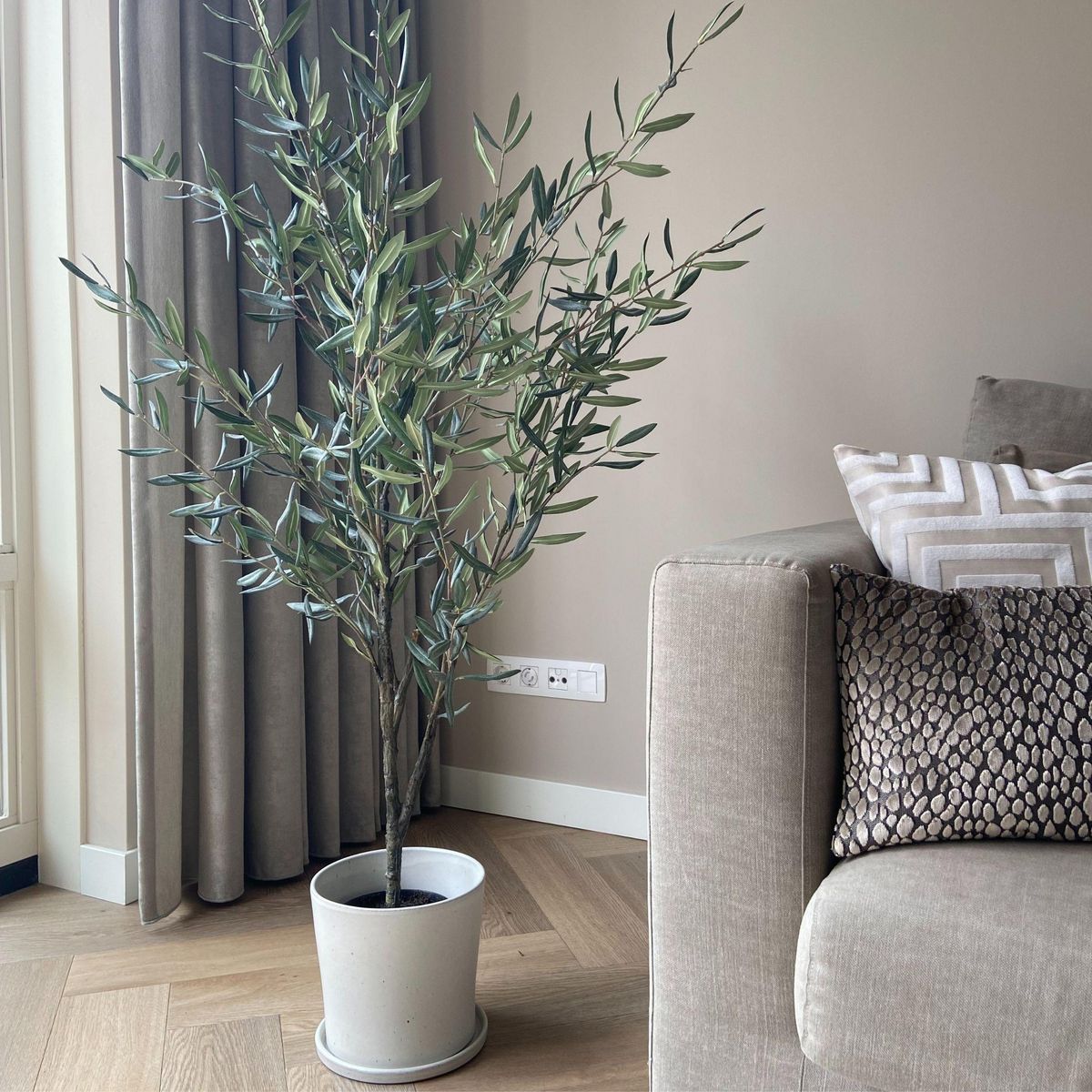 PLANT IN A BOX Olivier artificiel - Hauteur 150cm