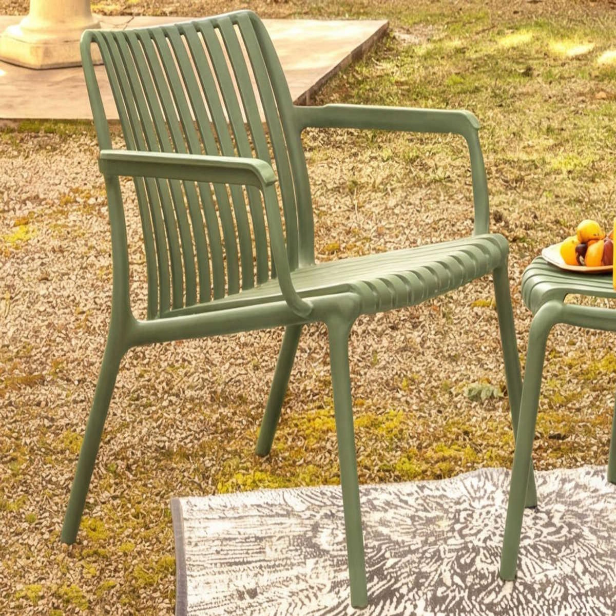 Jardiline Fauteuil bas de jardin en résine PP 50 % recyclé, vert sauge - Jardiline