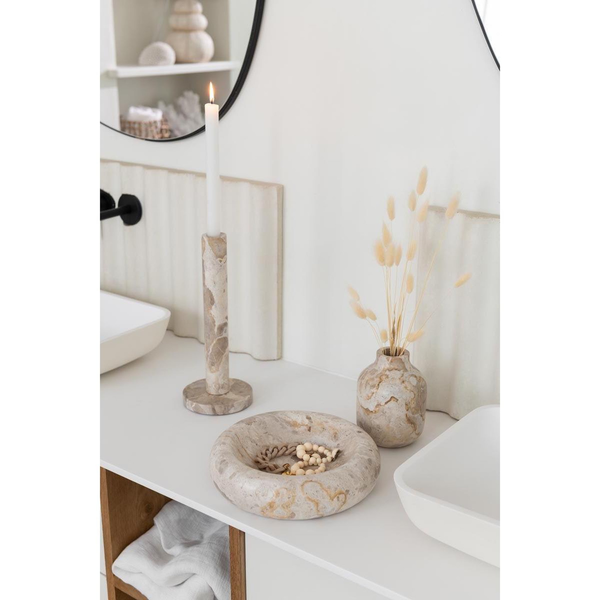 Voir la diapositive 2 : J-LINE Vide-poche en marbre  bali  25cm beige