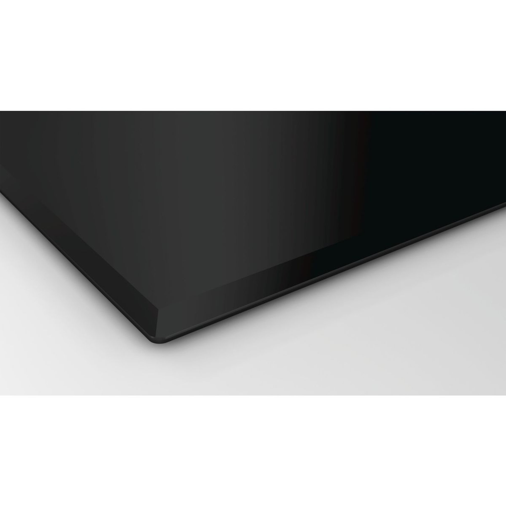 Voir la diapositive 2 : BOSCH Table induction PUC651BB1E  SERIE 4