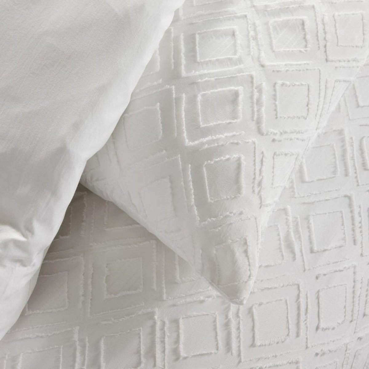 Today Parure de lit - TODAY - Essential - 2 personnes - 220 x 240 cm - Effet tufté losange blanc