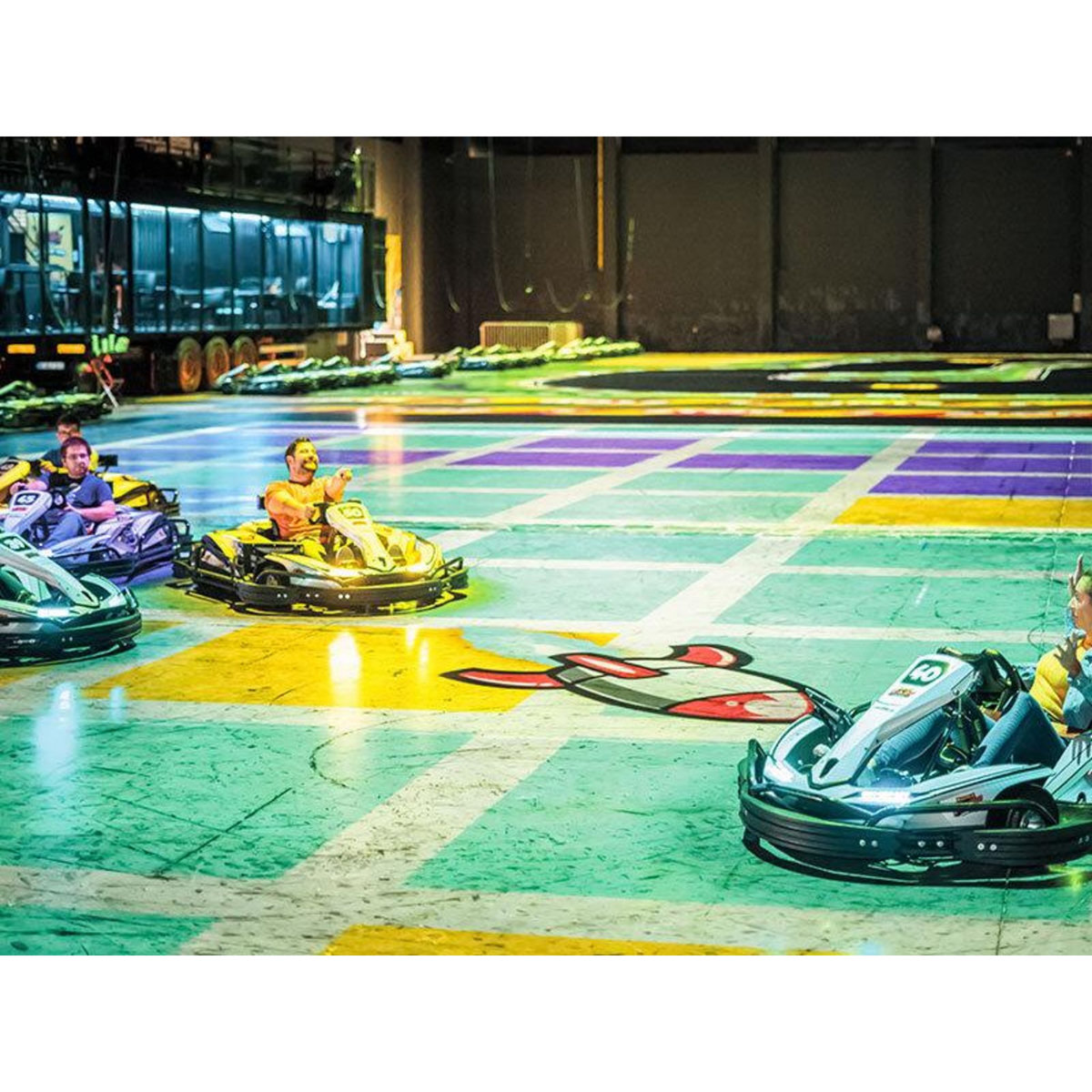 Smartbox 3 sessions de karting intéractif pour 4 personnes près de Tours - Coffret Cadeau Sport & Aventure