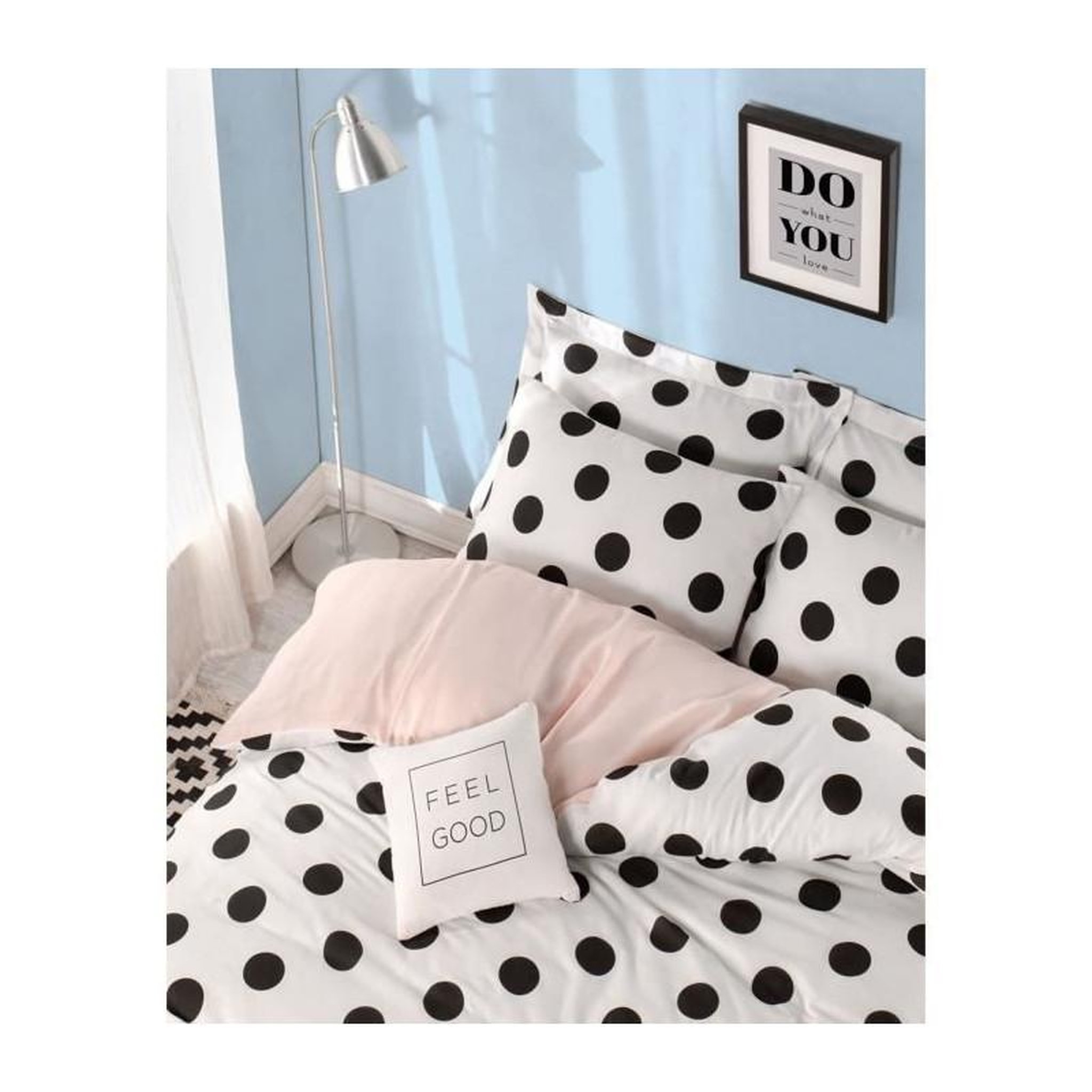 Voir la diapositive 4 : GENERIQUE Parure de lit - 1 housse de couette 220 x 240 cm + 2 taies d'oreiller 60 x 60 cm - 65% coton, 35% polyester - Blanc