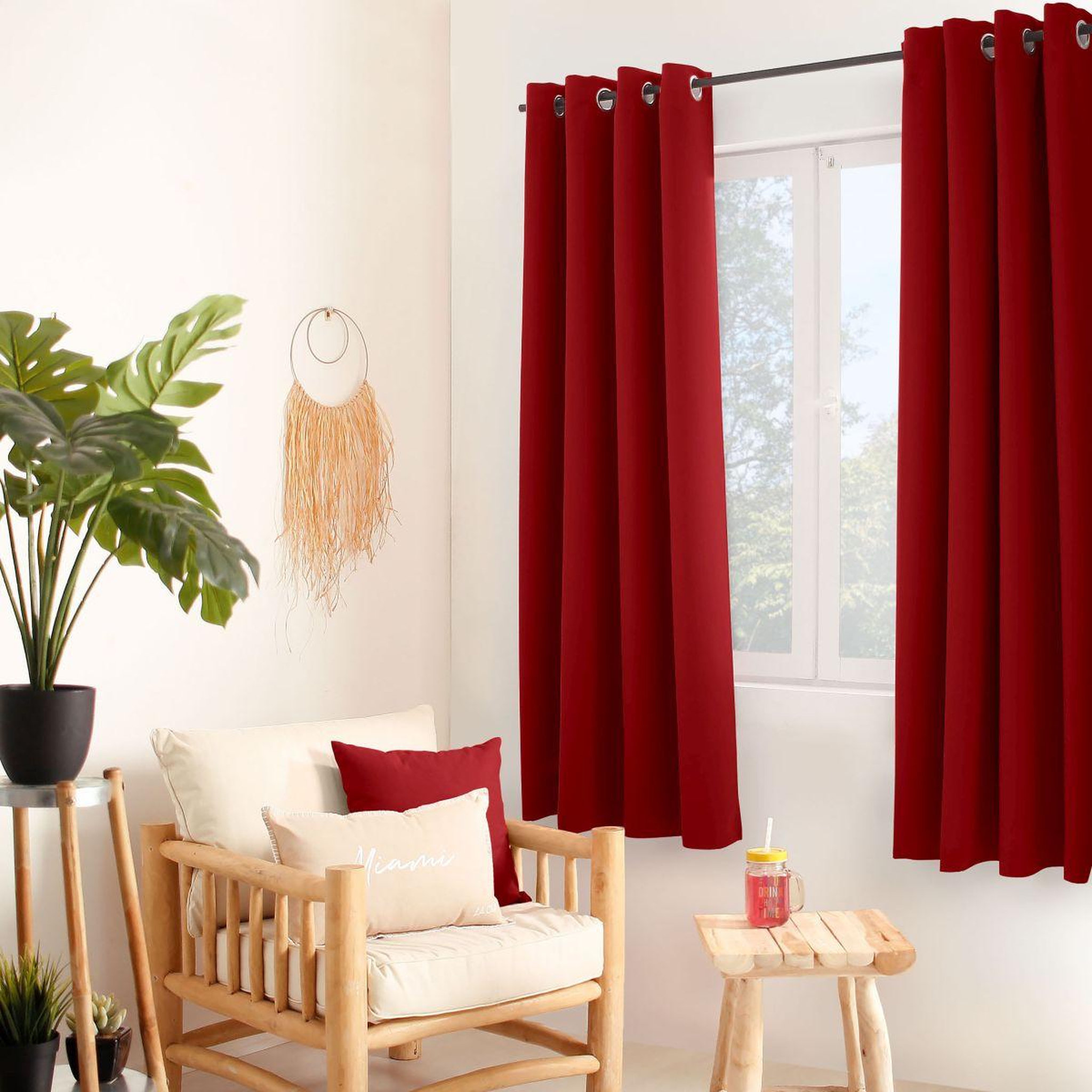ENJOY HOME Rideau occultant à œillets  reglisse  140x180cm rouge