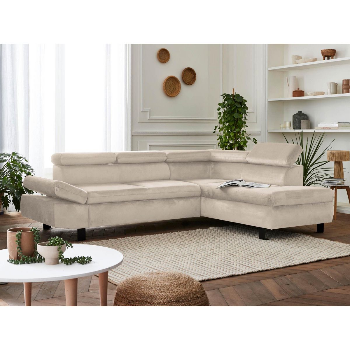 LISA DESIGN Nairobi - canapé d'angle convertible - en velours - 5 places - avec têtières - droit