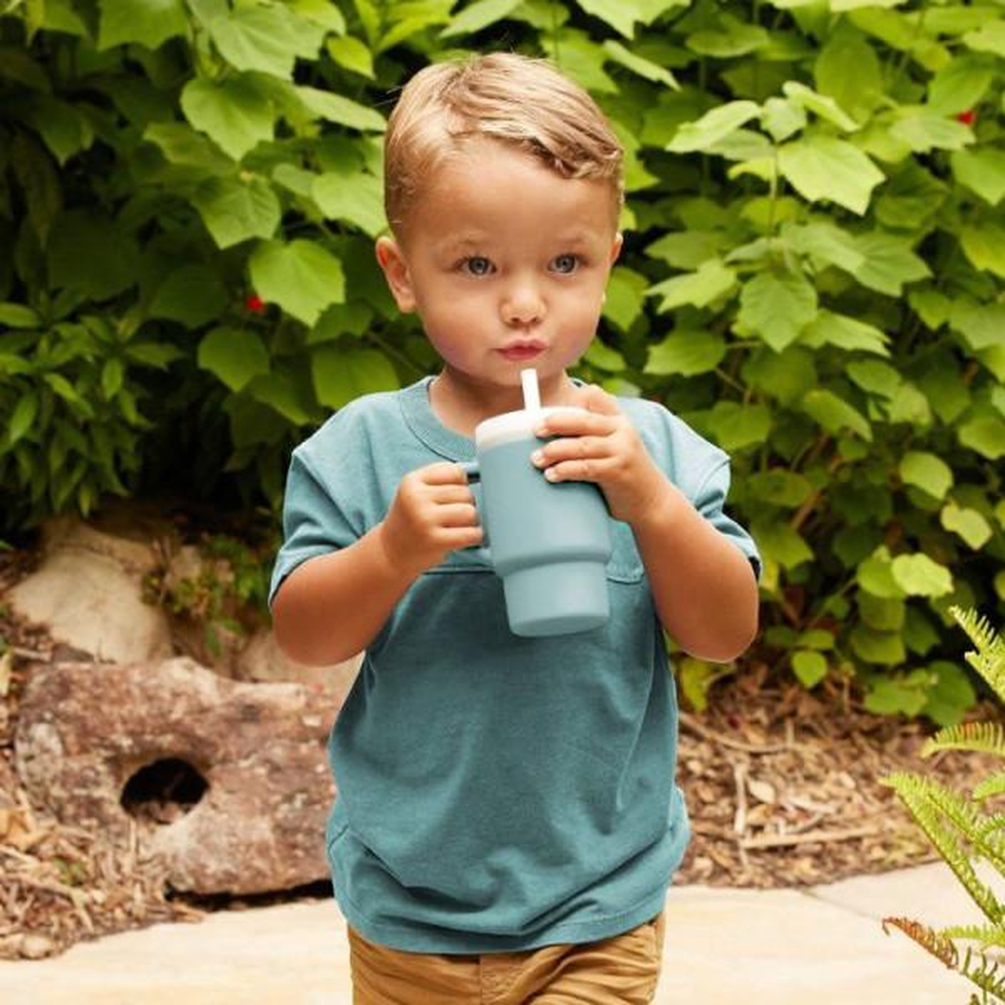 Voir la diapositive 6 : INFANTINO Ma premiere tasse silicone - infantino - 255 ml - moody blue