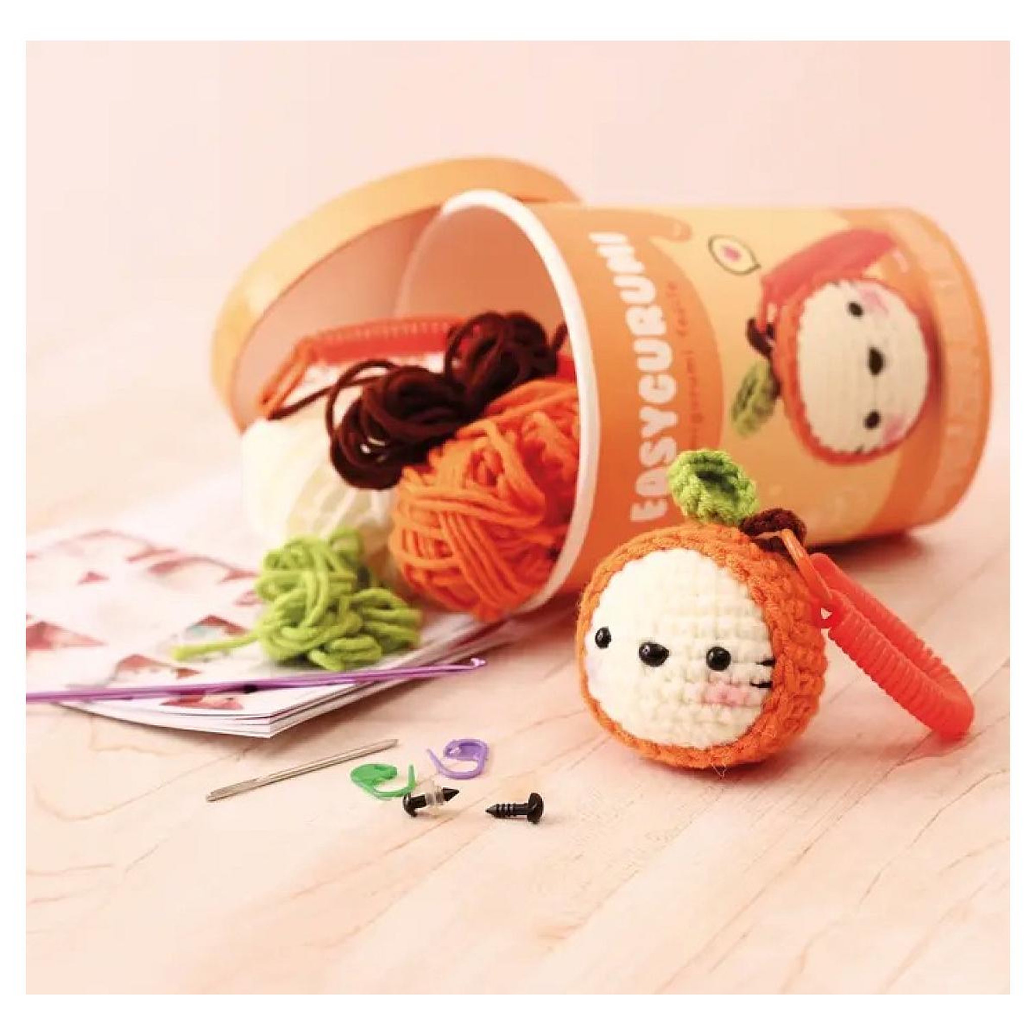 Voir la diapositive 3 : Graine créative Easygurumi - Clementine porte cles