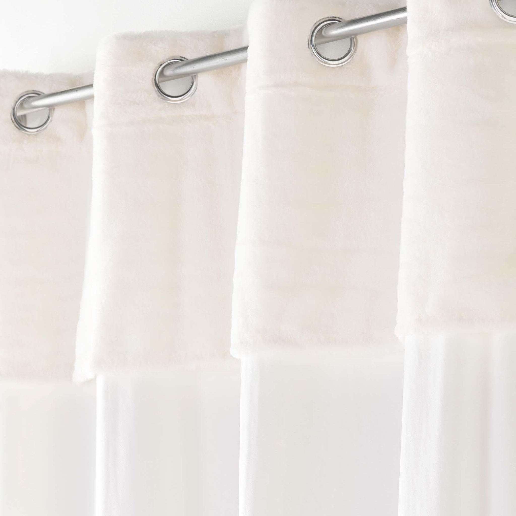 Voir la diapositive 3 : Eden Rideau a poils doux collection caresses