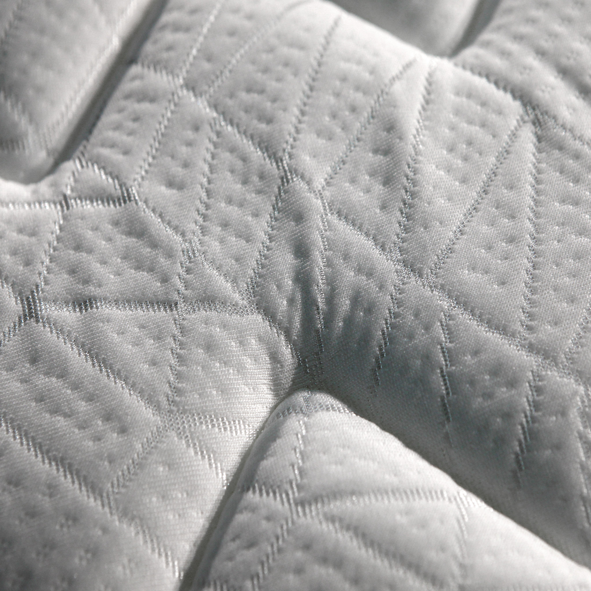 Voir la diapositive 2 : BELLE LITERIE BENOIST Sur-matelas mousse 180x200 cm IONS D'ARGENT