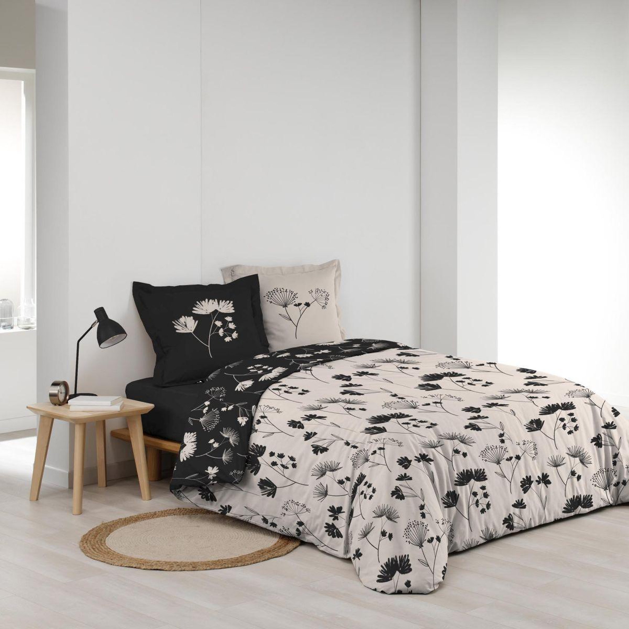 Voir la diapositive 2 : Douceur d'Intérieur Parure de lit 3 pièces  iris  260x240cm naturel