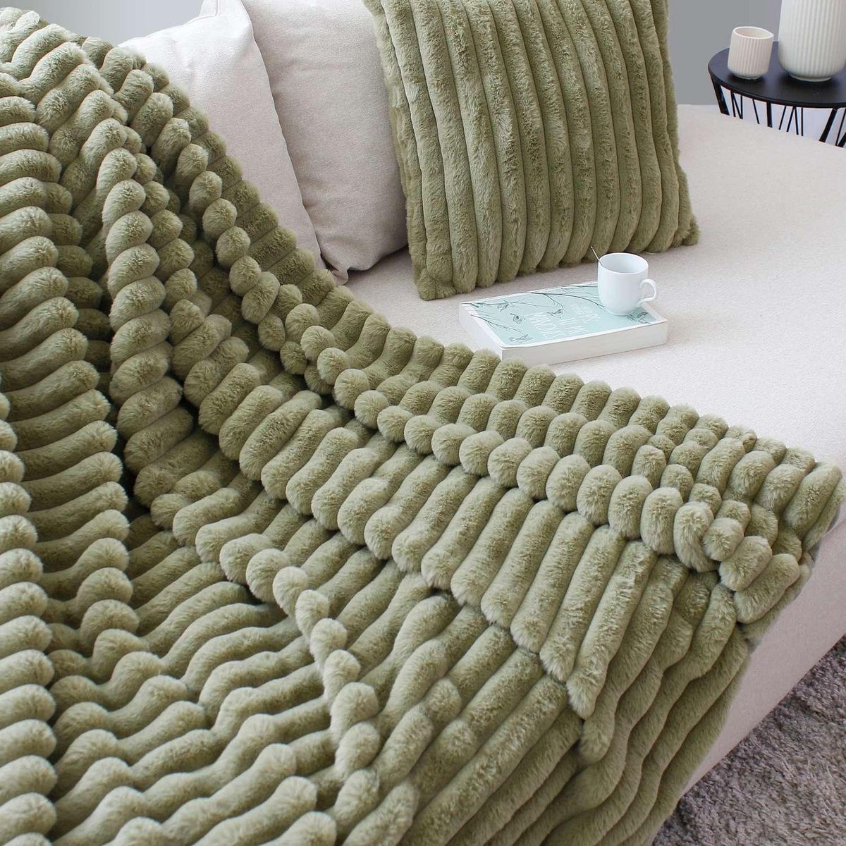 TOILINUX Plaid SELA imitiation fourrure et flanelle