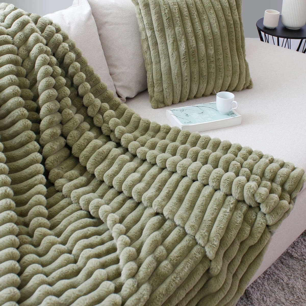 TOILINUX Plaid SELA imitiation fourrure et flanelle