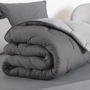 Voir la diapositive 4 : ID MARKET Couette 140x200 CM ABBY bicolore gris clair et gris 300 gr