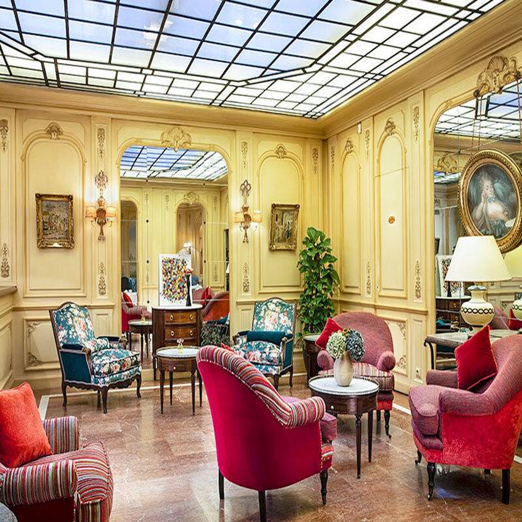 Voir la diapositive 4 : Smartbox 3 jours en hôtel 4* près de l'Arc de triomphe à Paris - Coffret Cadeau Séjour