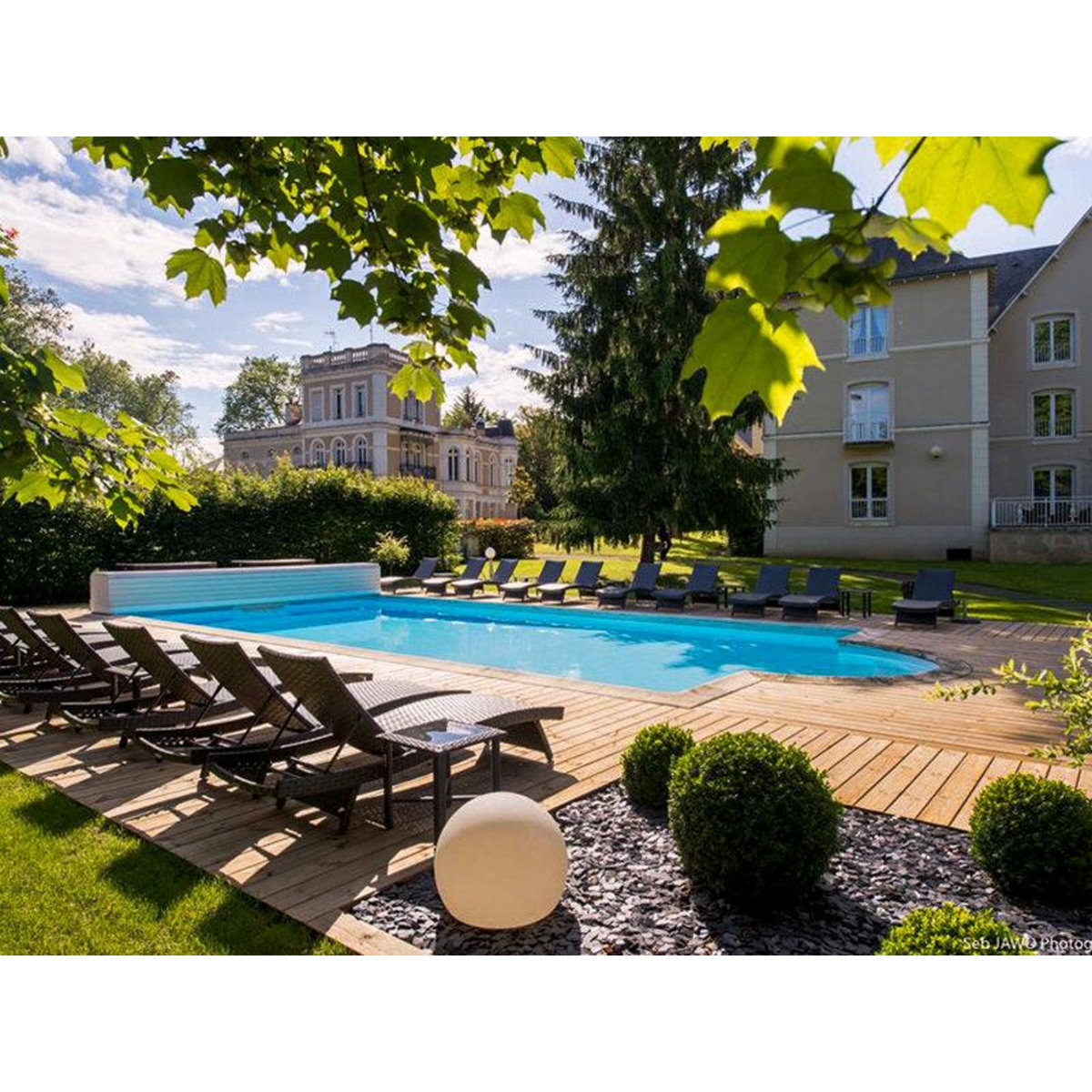 Smartbox Délicieuse escapade de 2 jours en château avec apéritif et dîner près de Poitiers - Coffret Cadeau Séjour